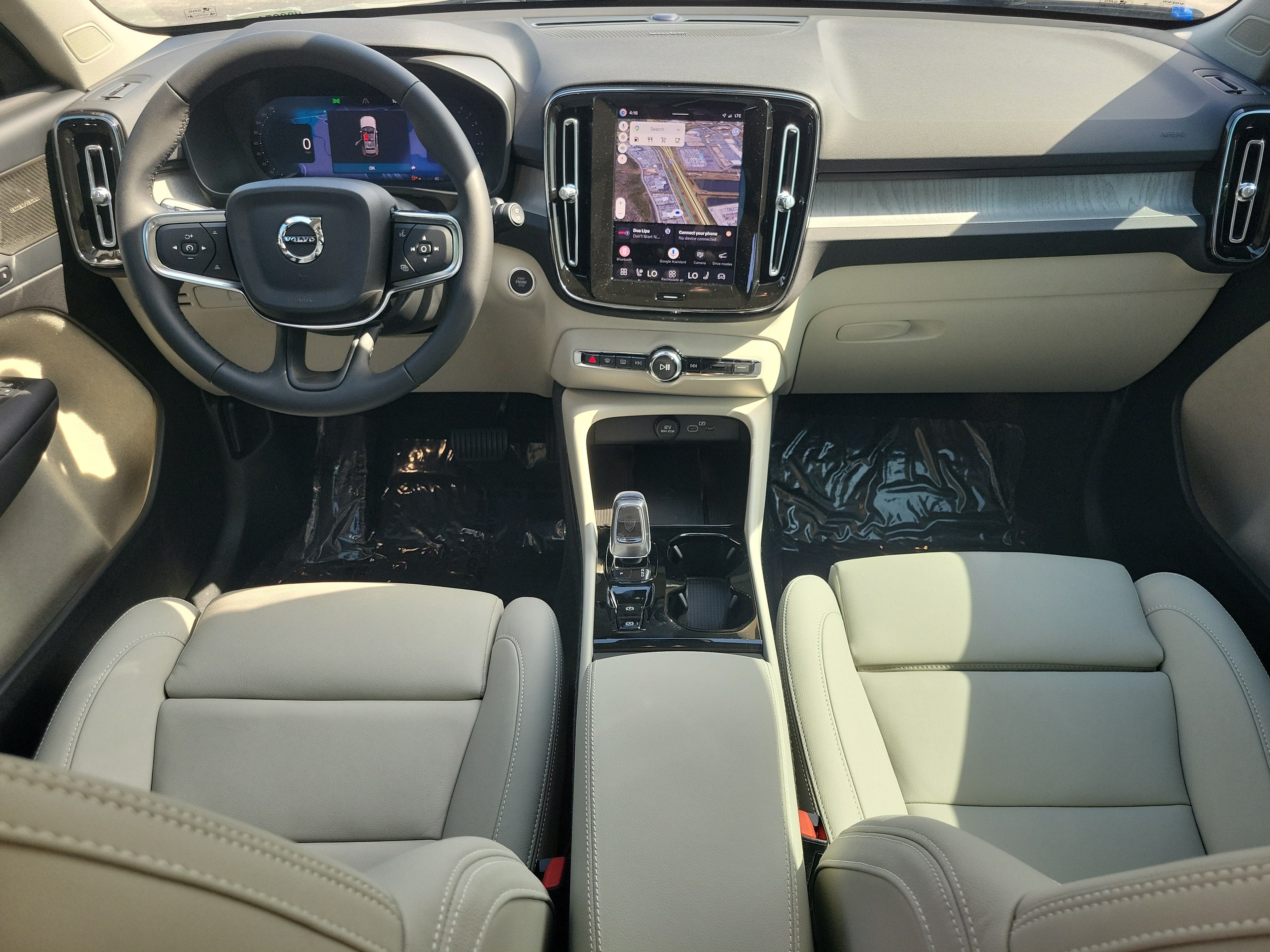 2026 Volvo XC40 Plus