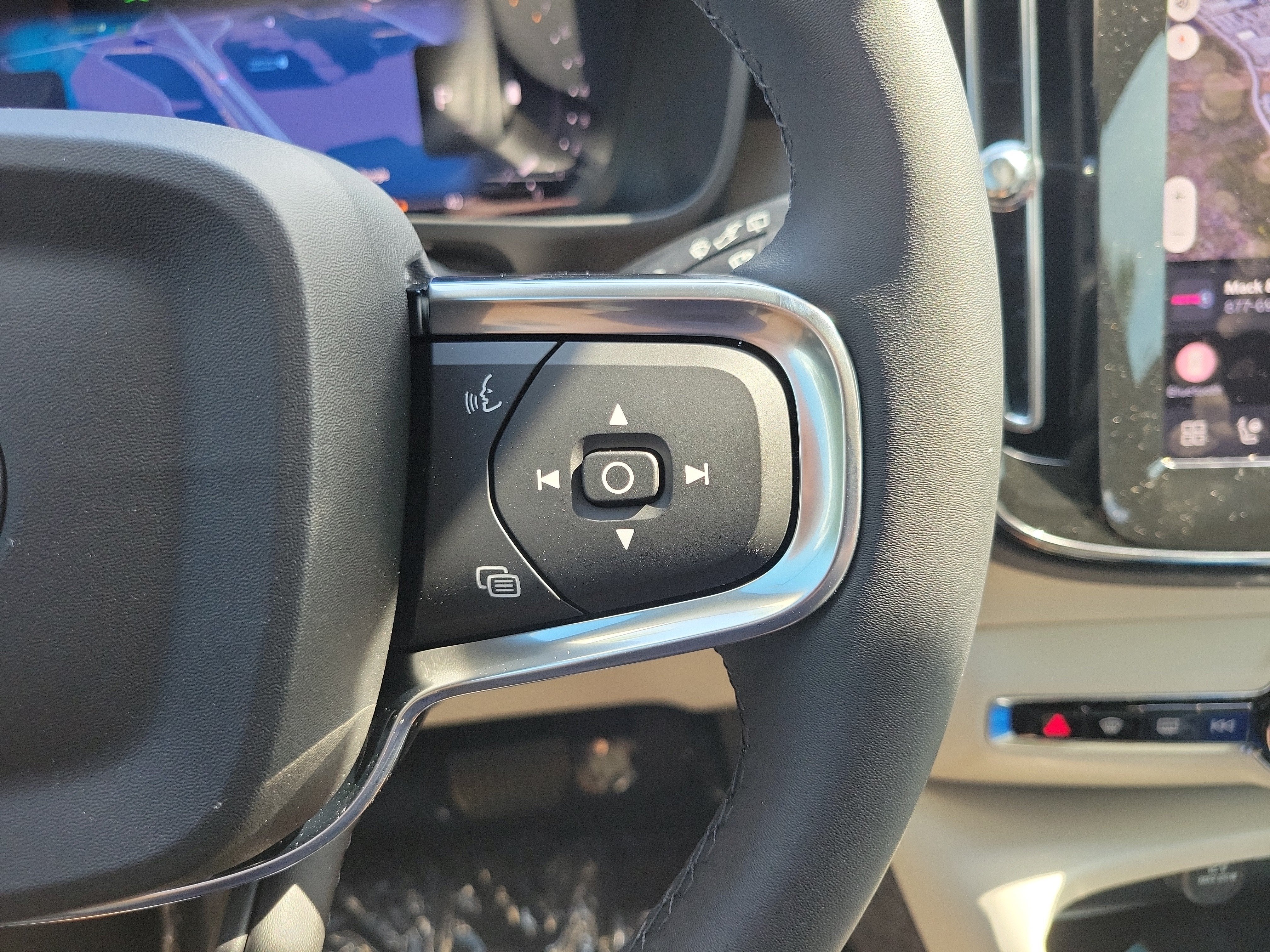 2026 Volvo XC40 Plus