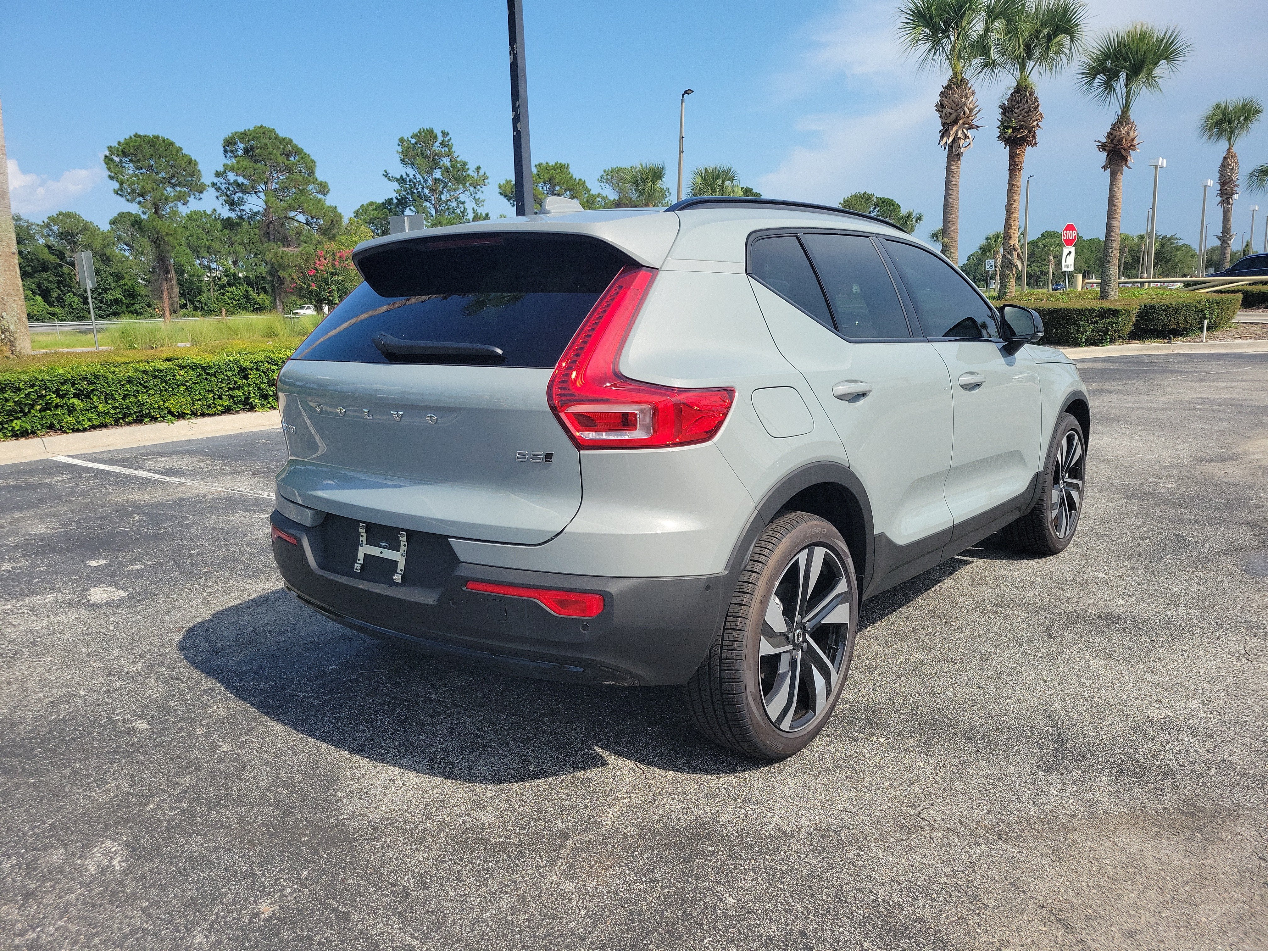 2026 Volvo XC40 Plus