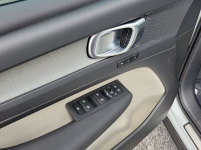2026 Volvo XC40 Plus