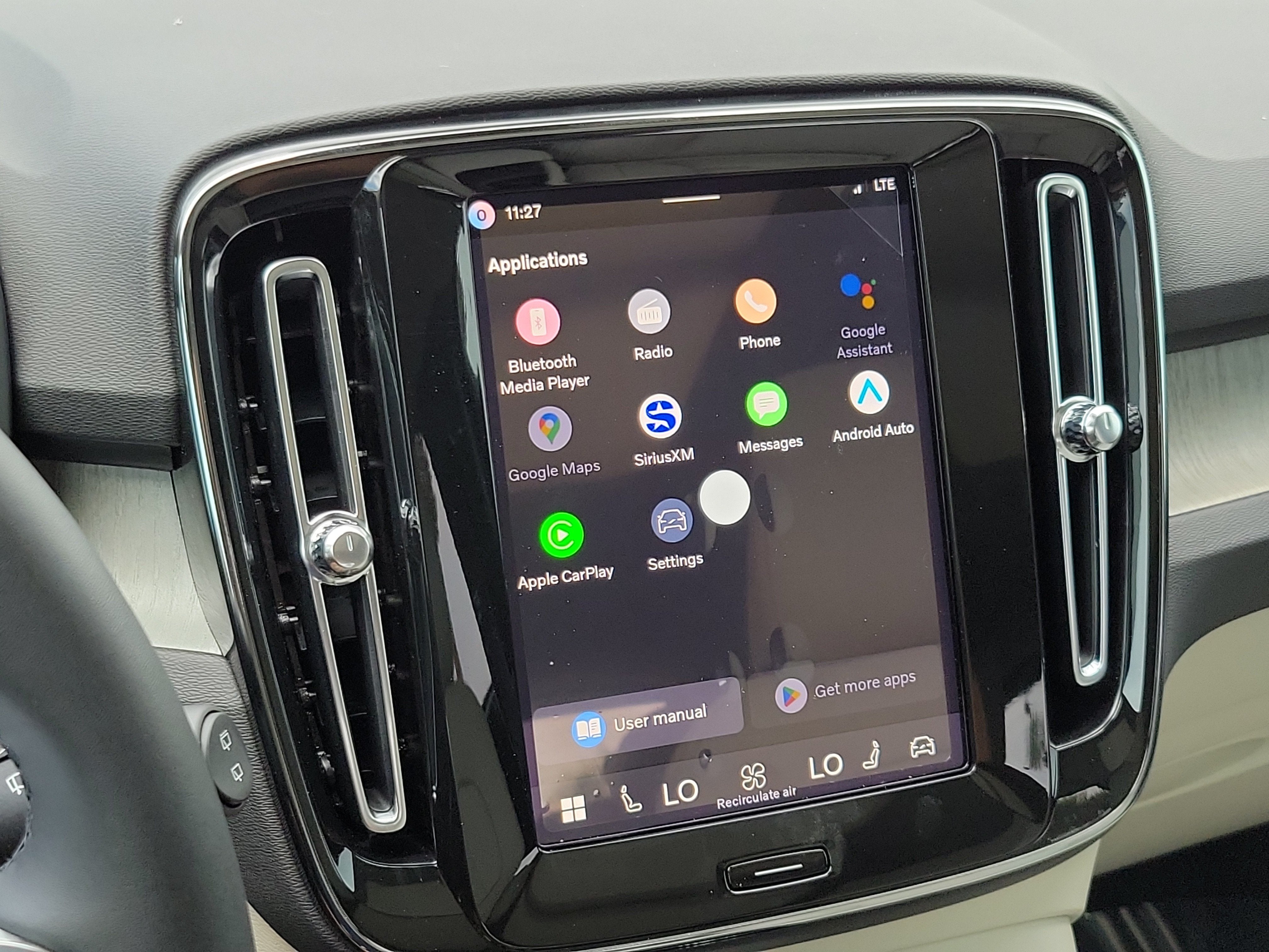 2026 Volvo XC40 Plus