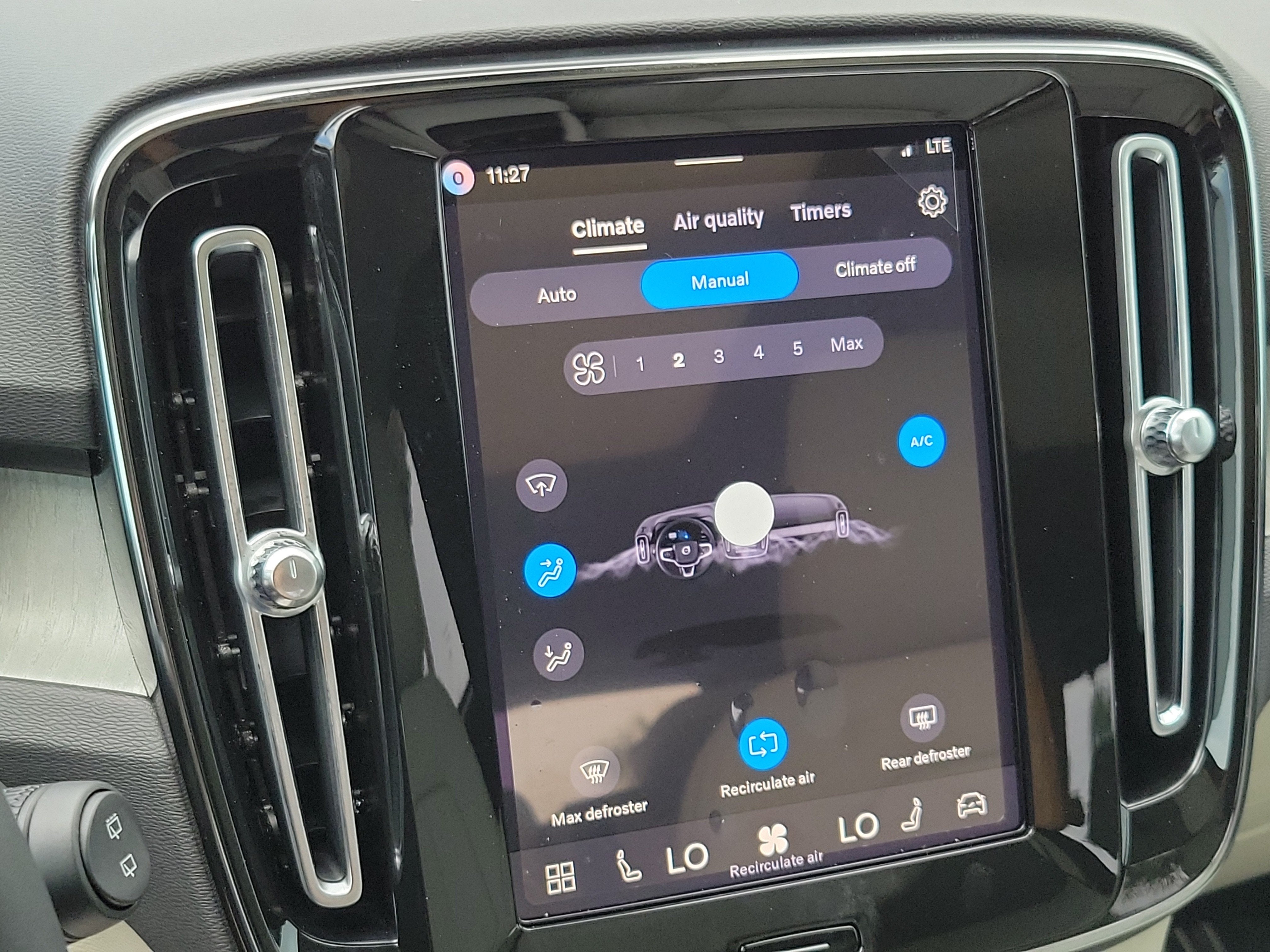2026 Volvo XC40 Plus