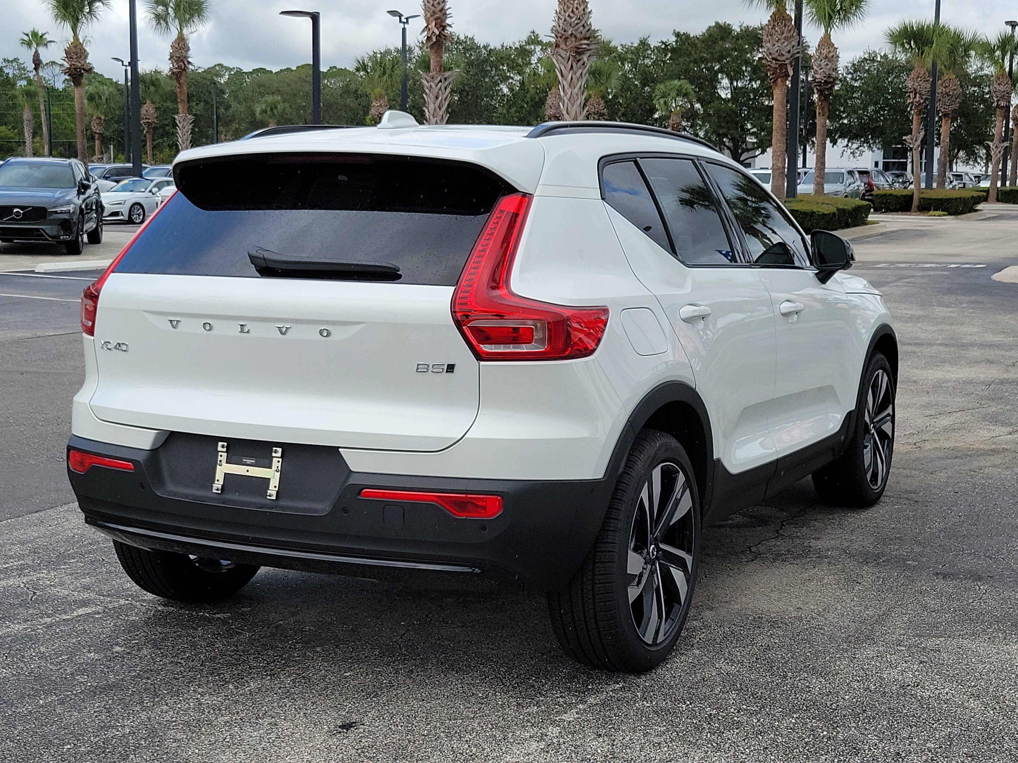2026 Volvo XC40 Plus