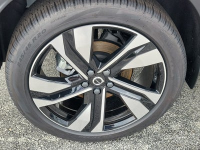 2026 Volvo XC40 Plus