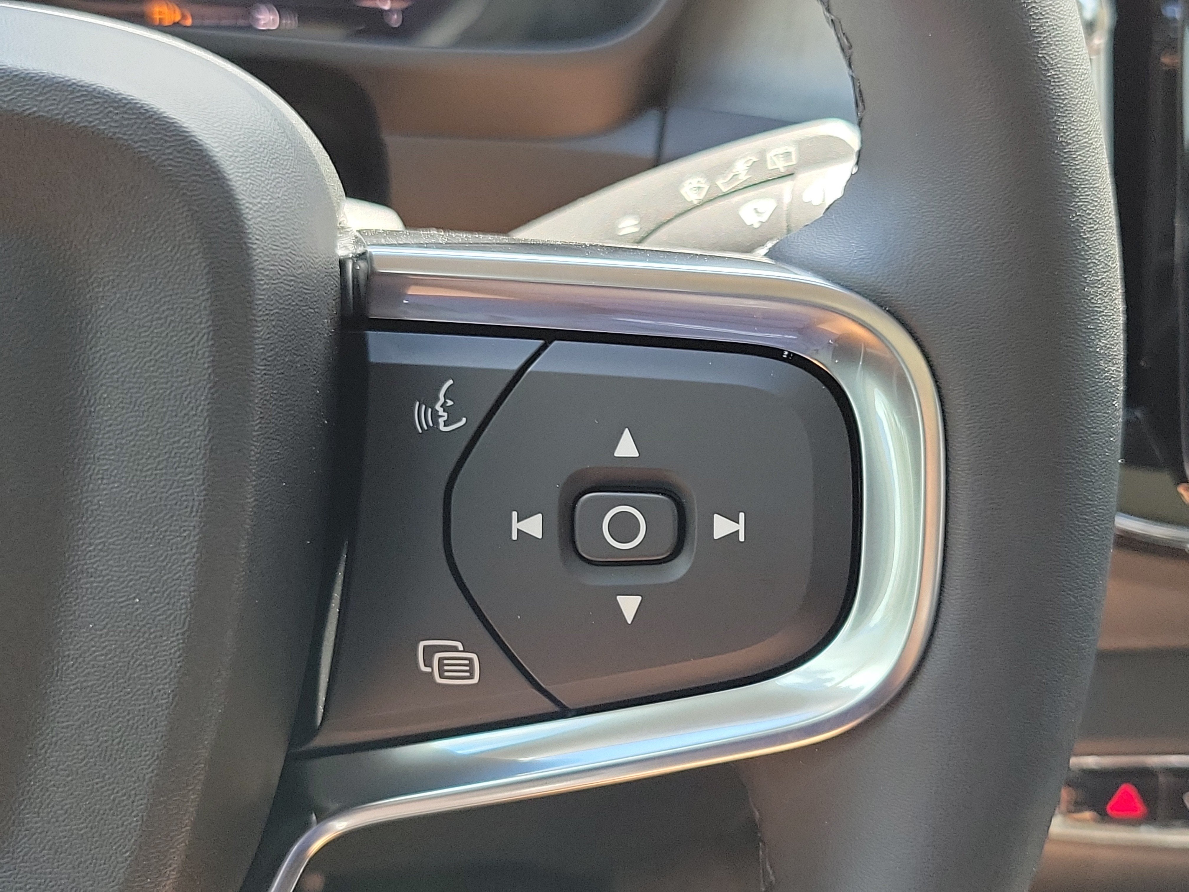 2026 Volvo XC40 Plus