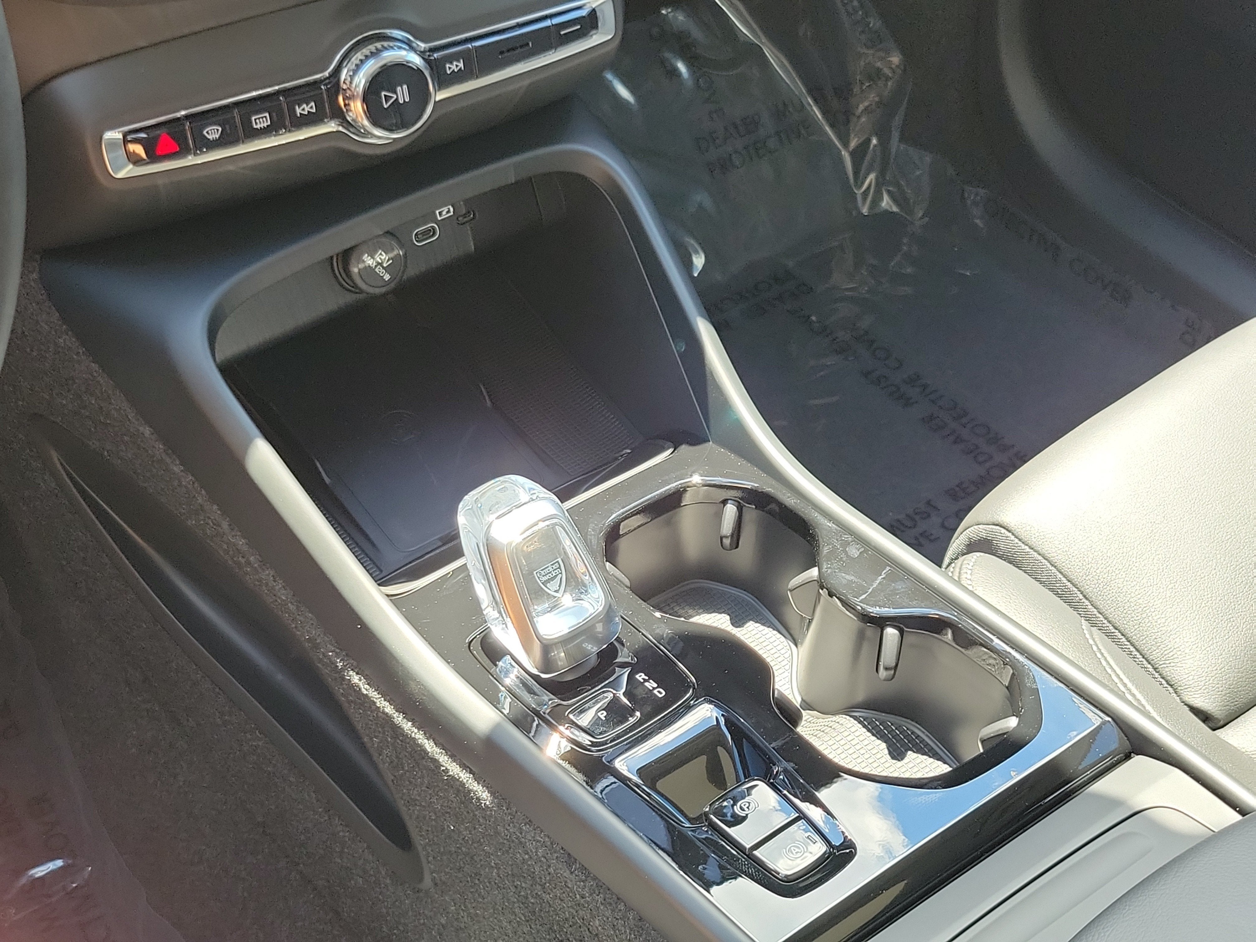 2026 Volvo XC40 Plus
