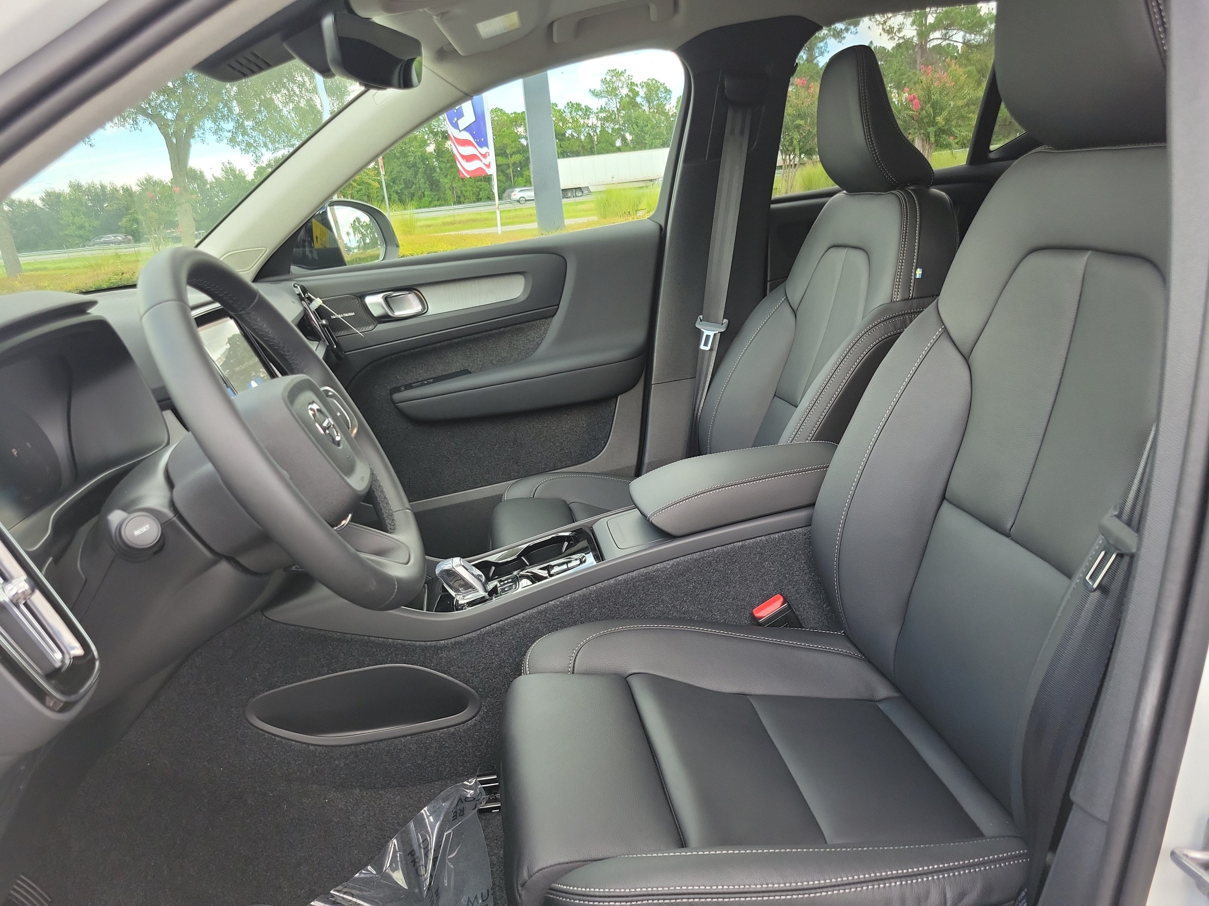 2026 Volvo XC40 Plus