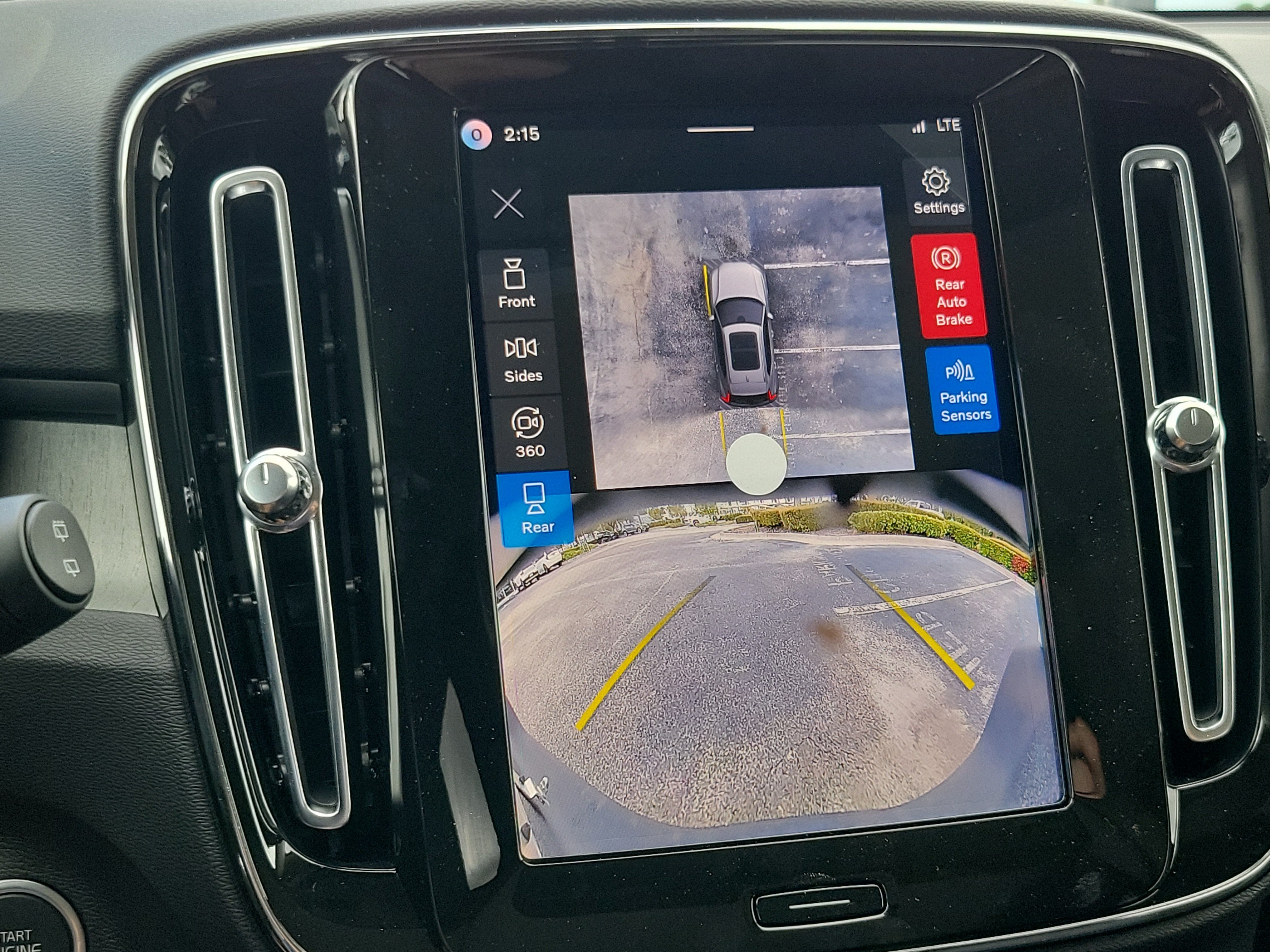 2026 Volvo XC40 Plus
