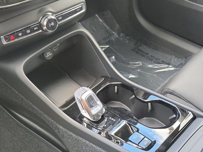 2026 Volvo XC40 Plus