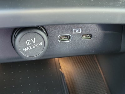 2026 Volvo XC40 Plus