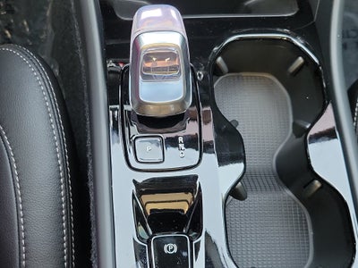 2026 Volvo XC40 Plus