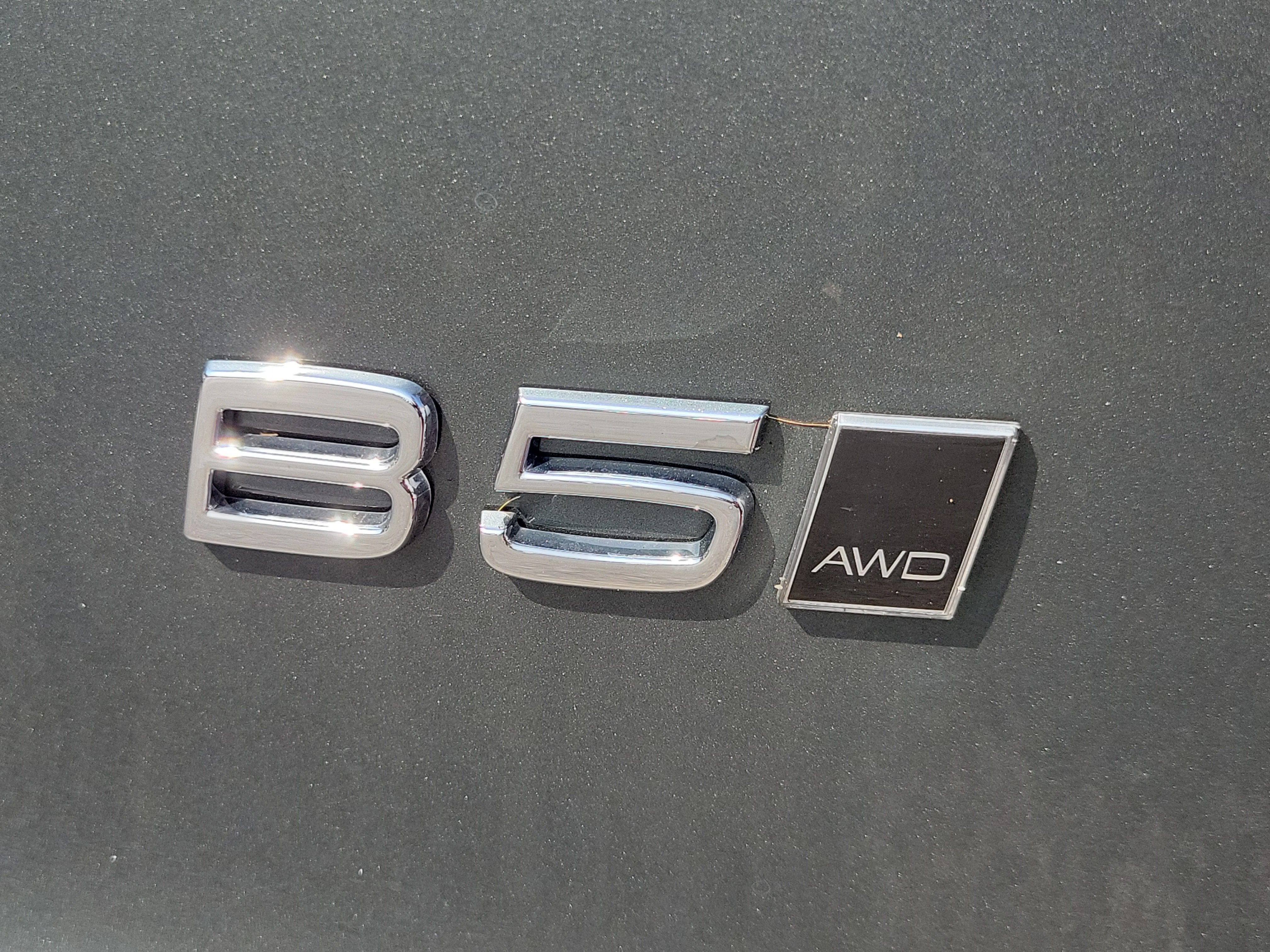 2026 Volvo XC40 Plus