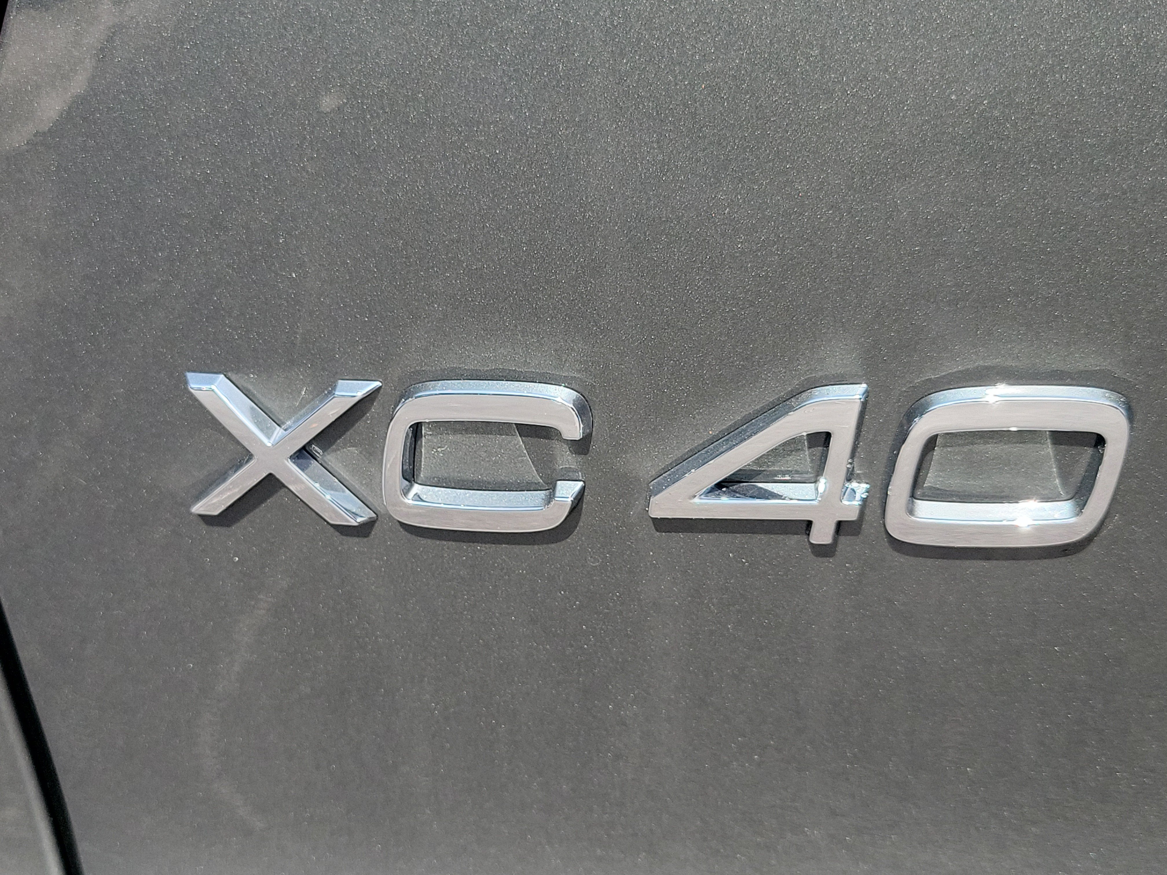 2026 Volvo XC40 Plus