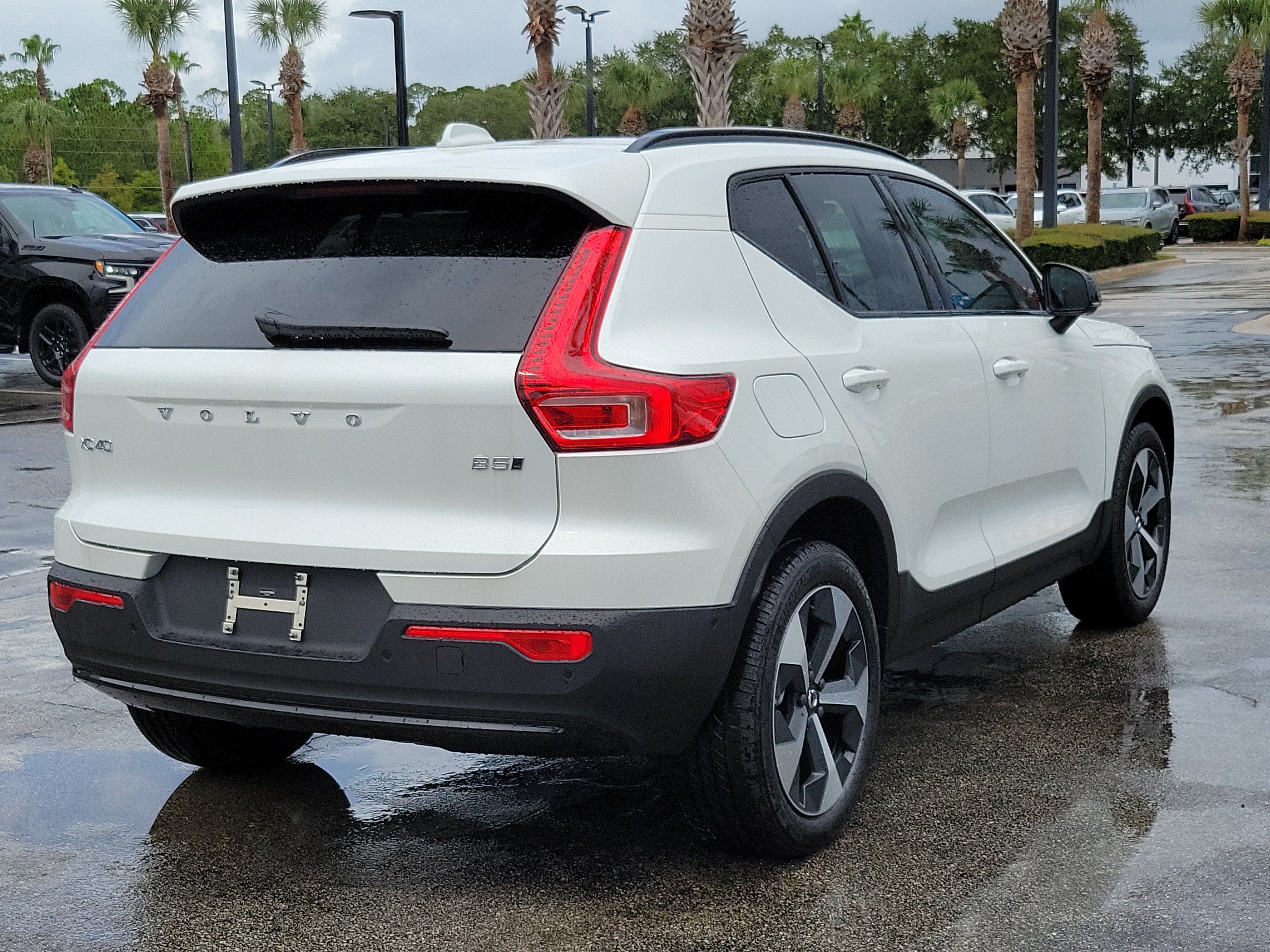 2026 Volvo XC40 Plus