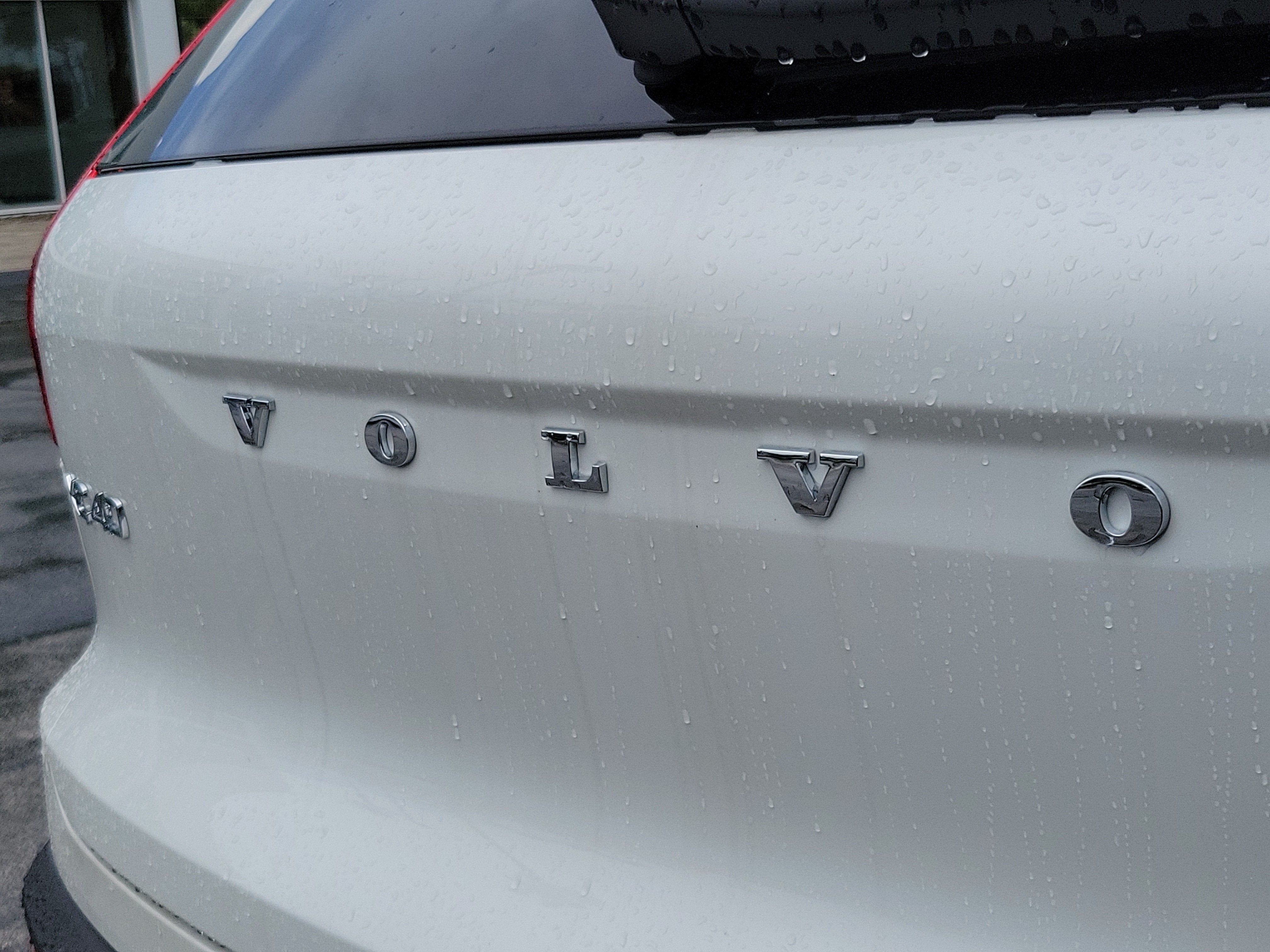 2026 Volvo XC40 Plus
