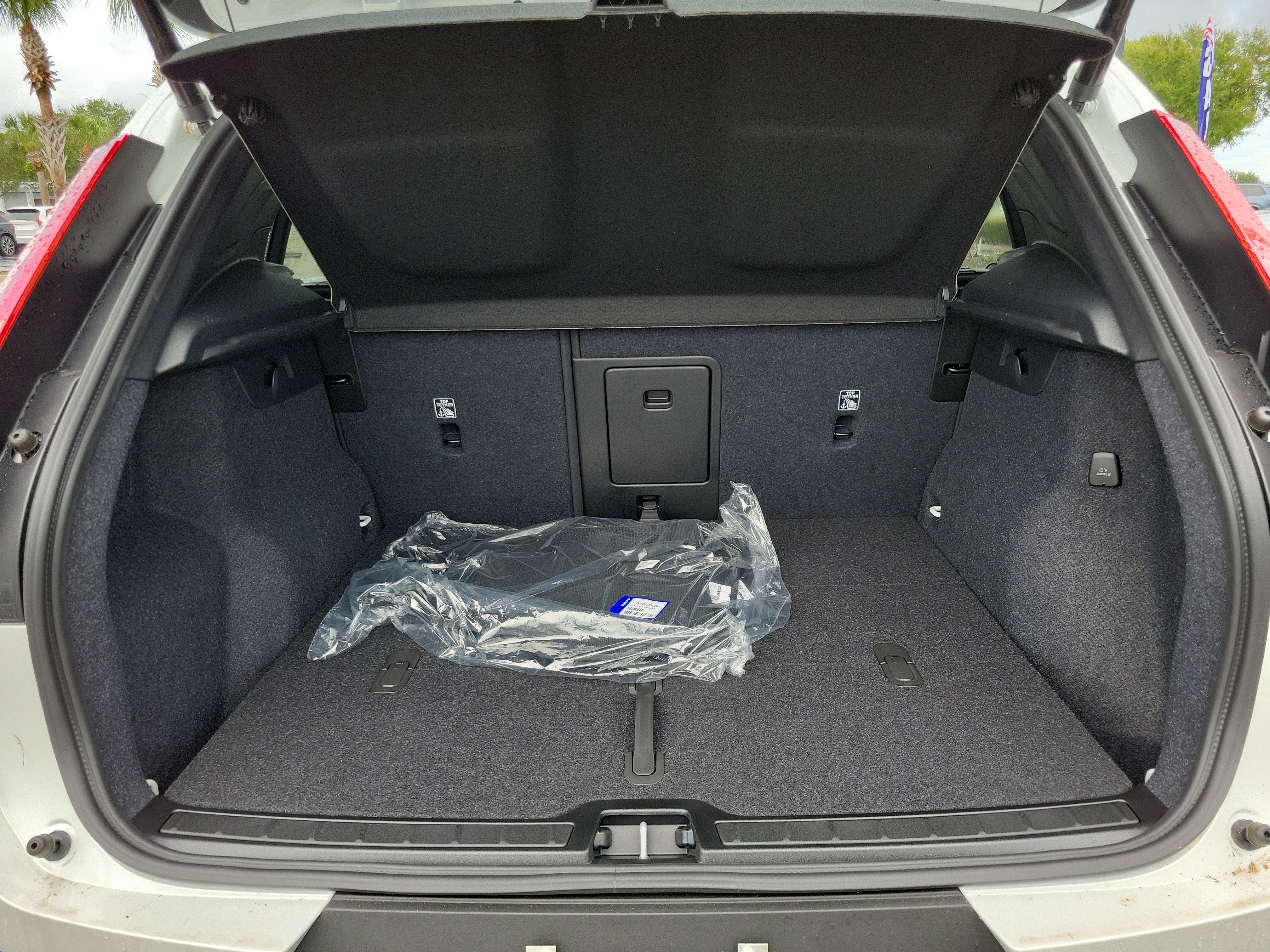 2026 Volvo XC40 Plus