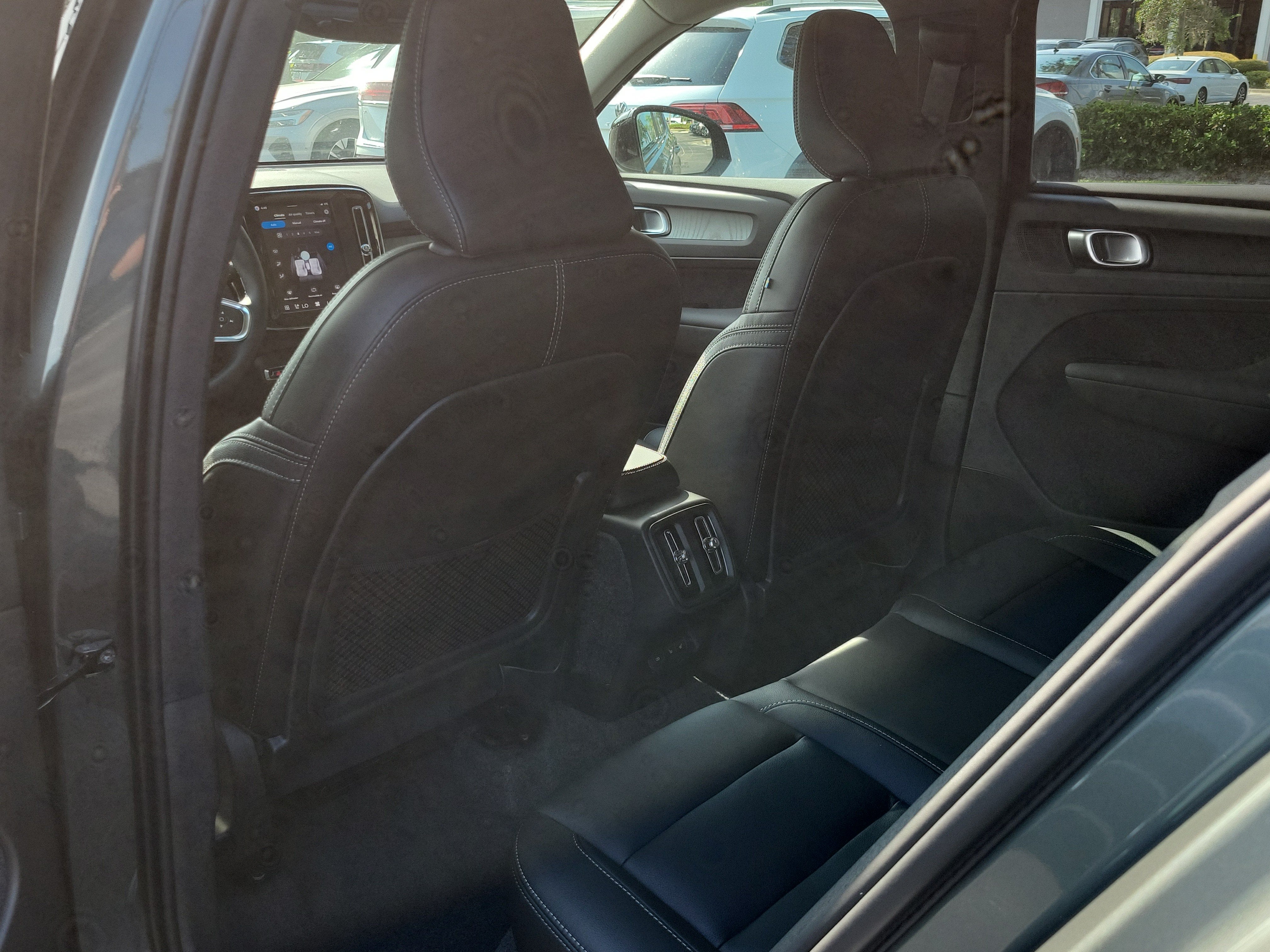 2026 Volvo XC40 Plus