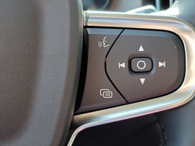 2026 Volvo XC40 Plus