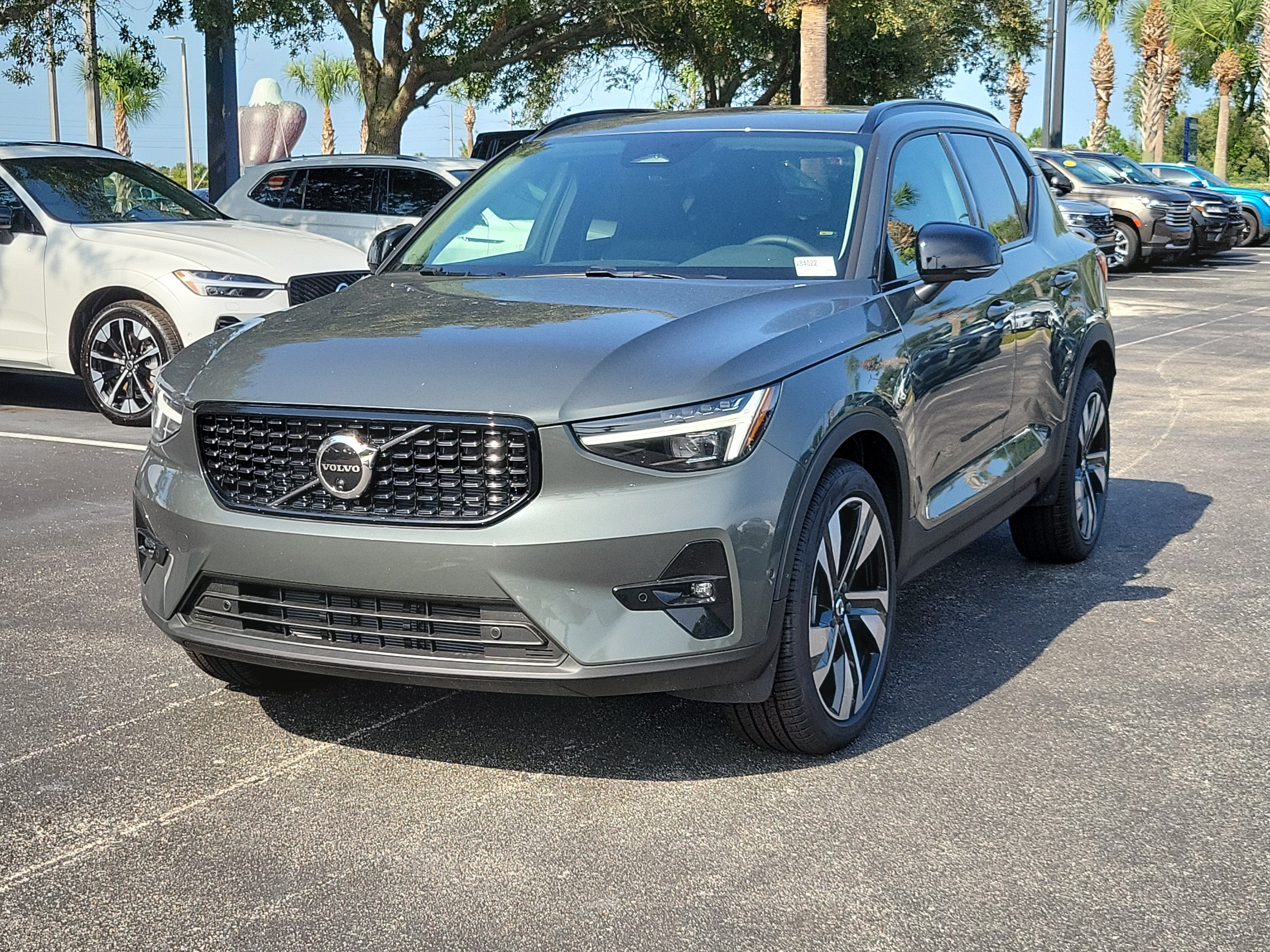 2026 Volvo XC40 Plus