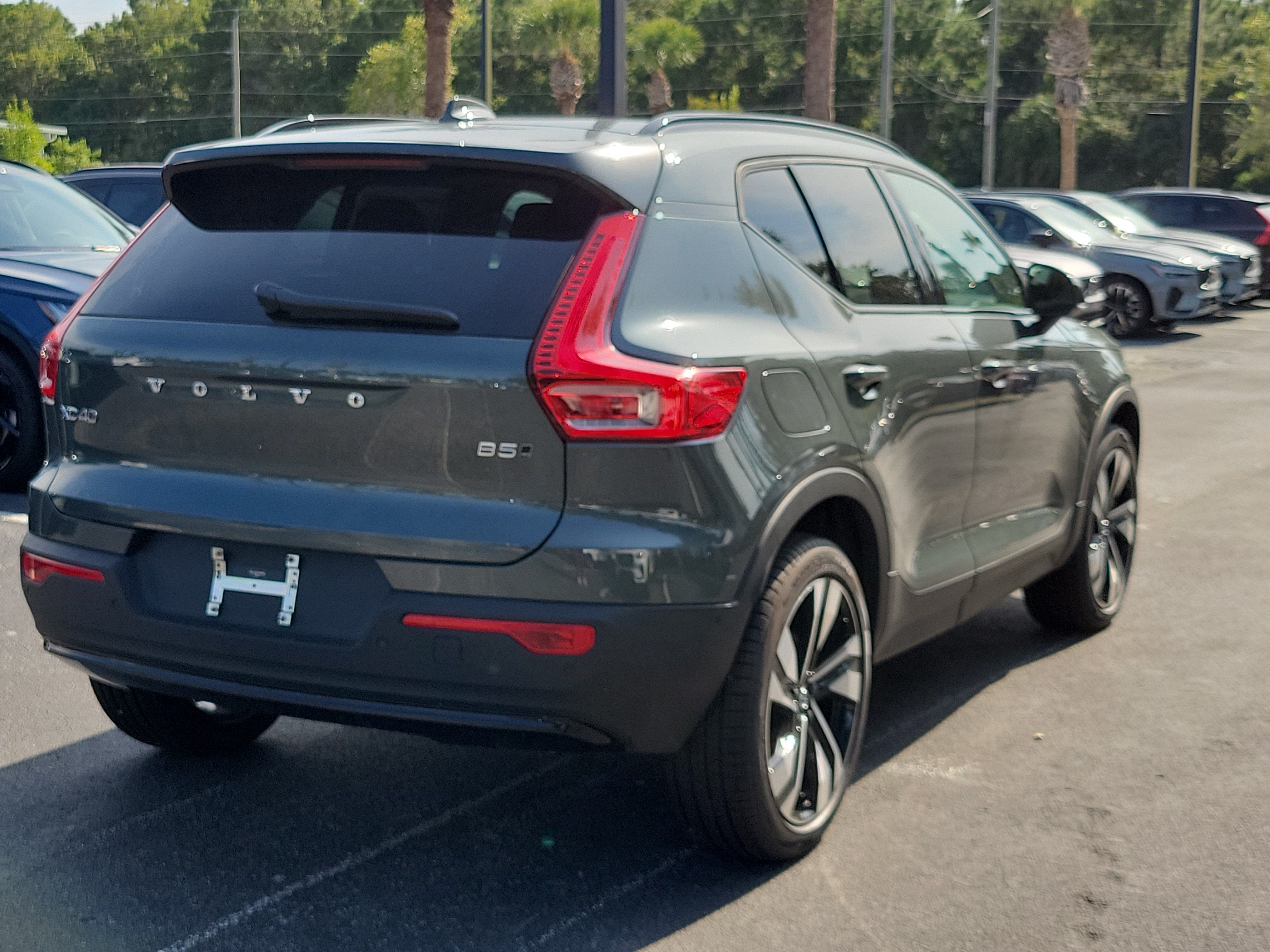 2026 Volvo XC40 Plus