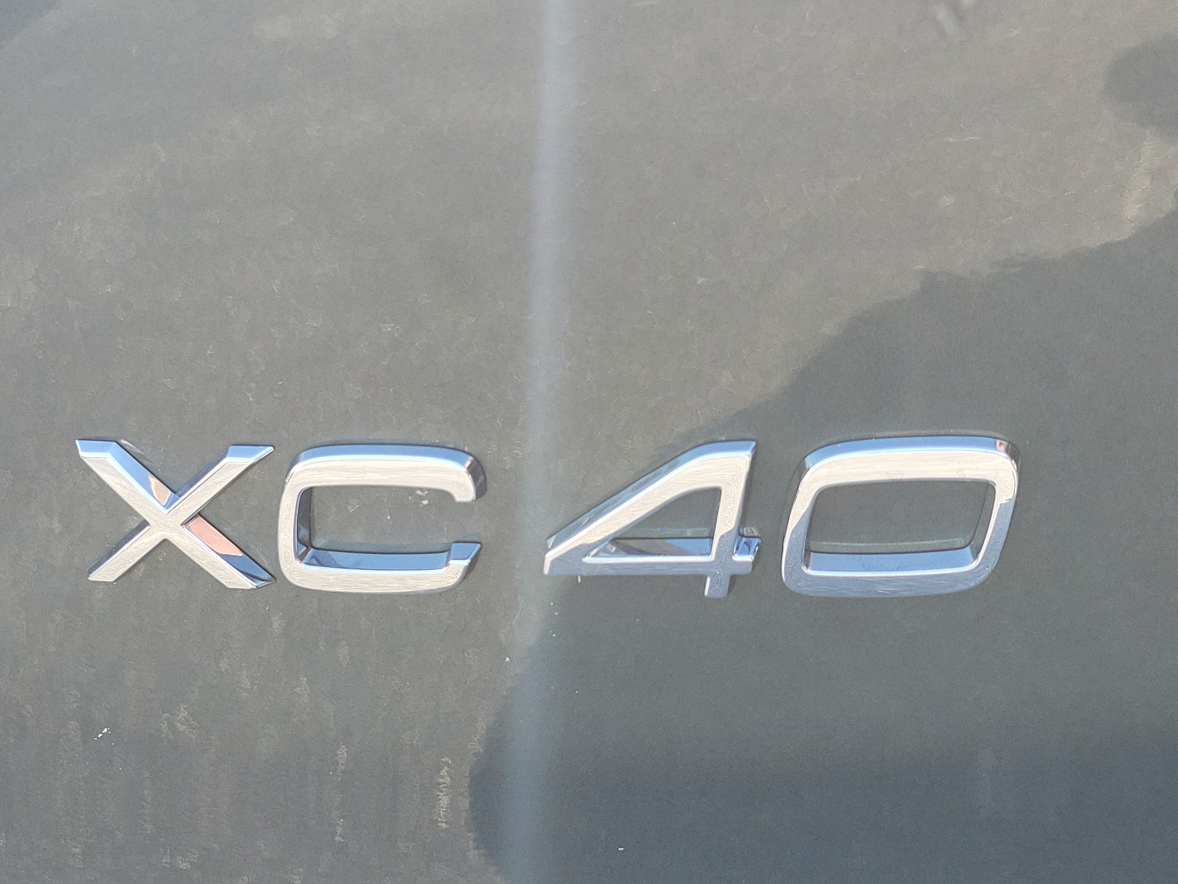 2026 Volvo XC40 Plus