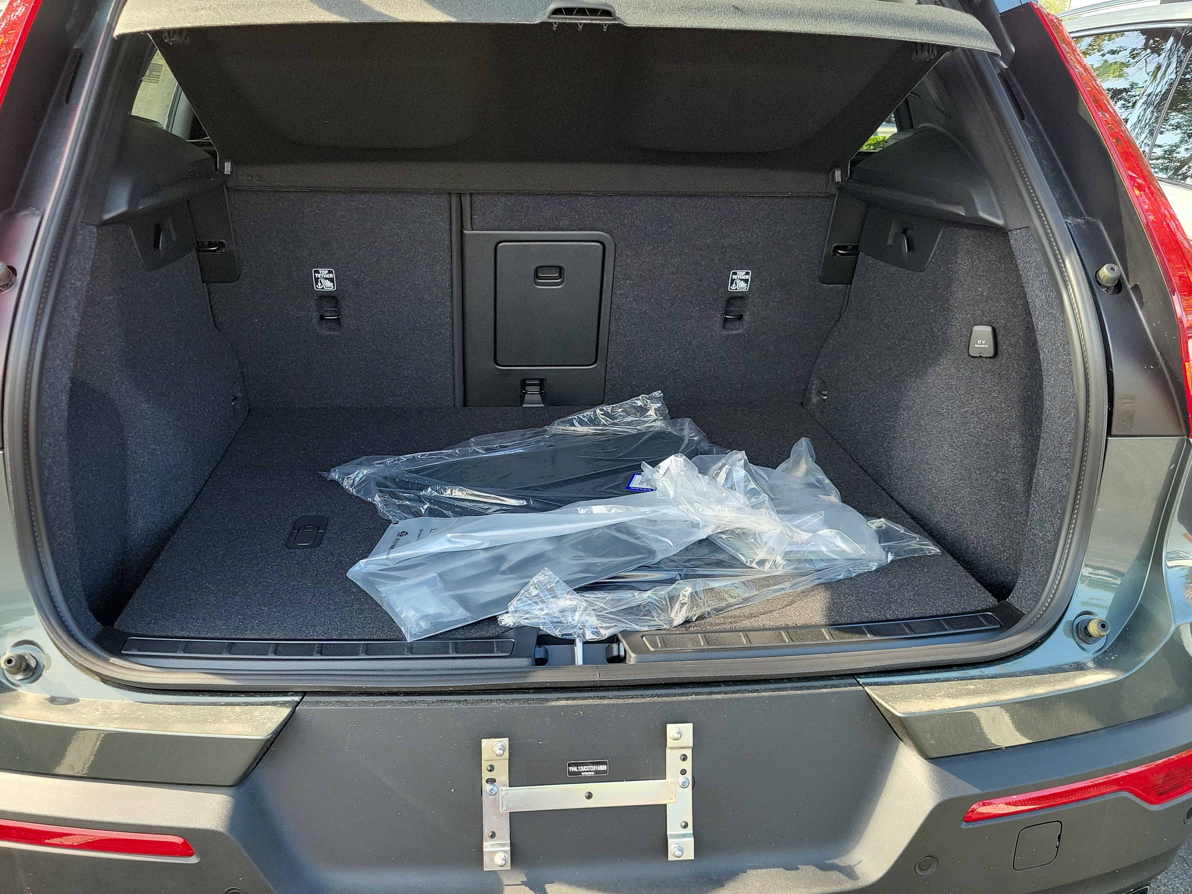 2026 Volvo XC40 Plus