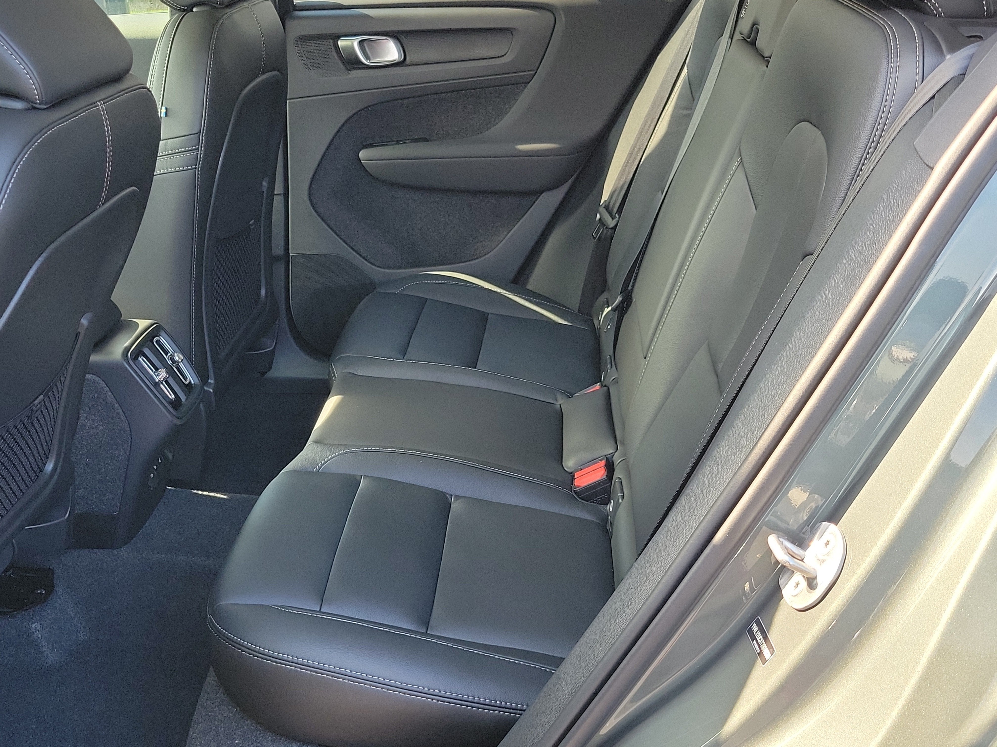 2026 Volvo XC40 Plus