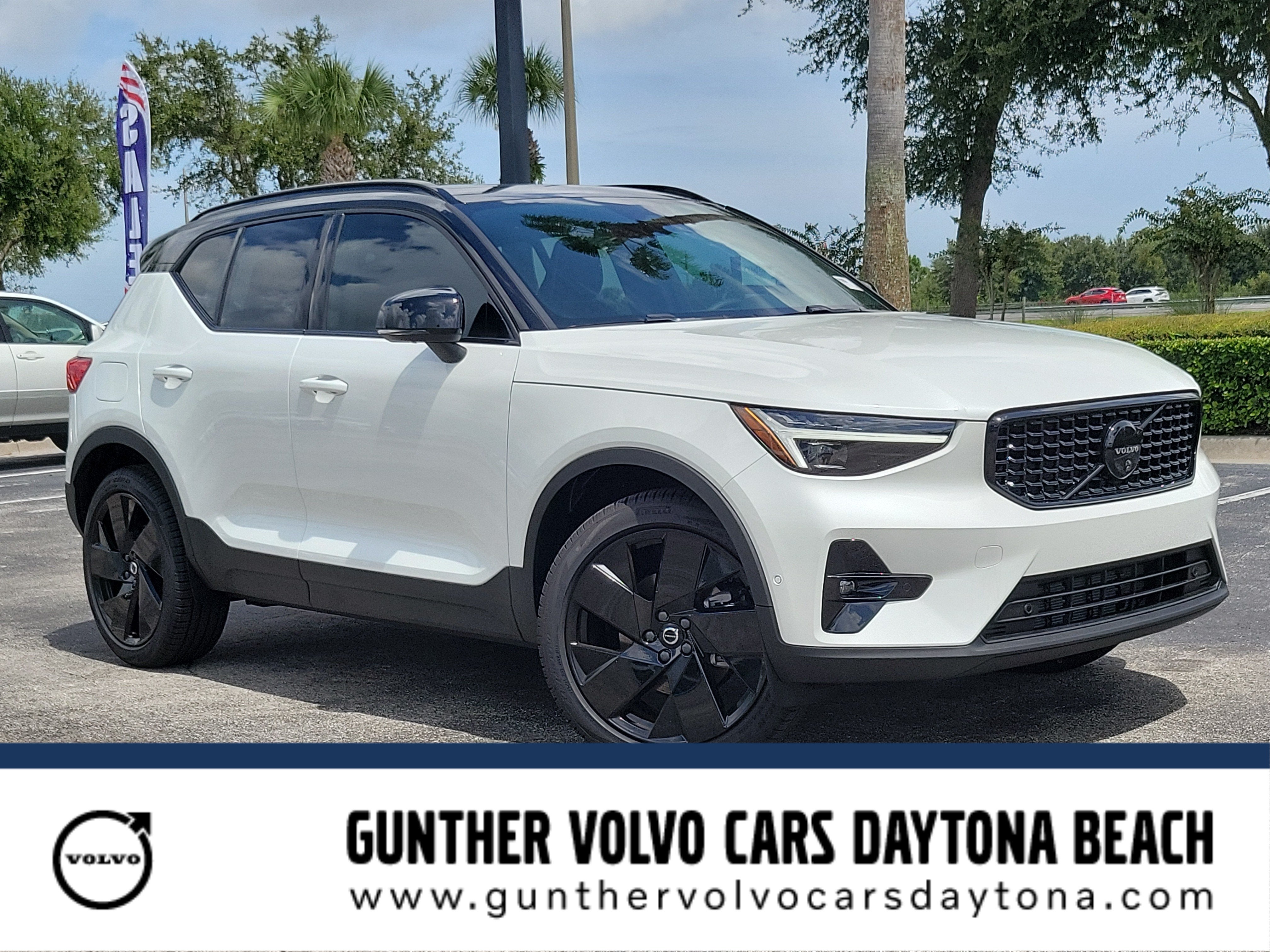 2026 Volvo XC40 Ultra Black Edition