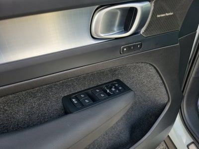 2026 Volvo XC40 Ultra Black Edition