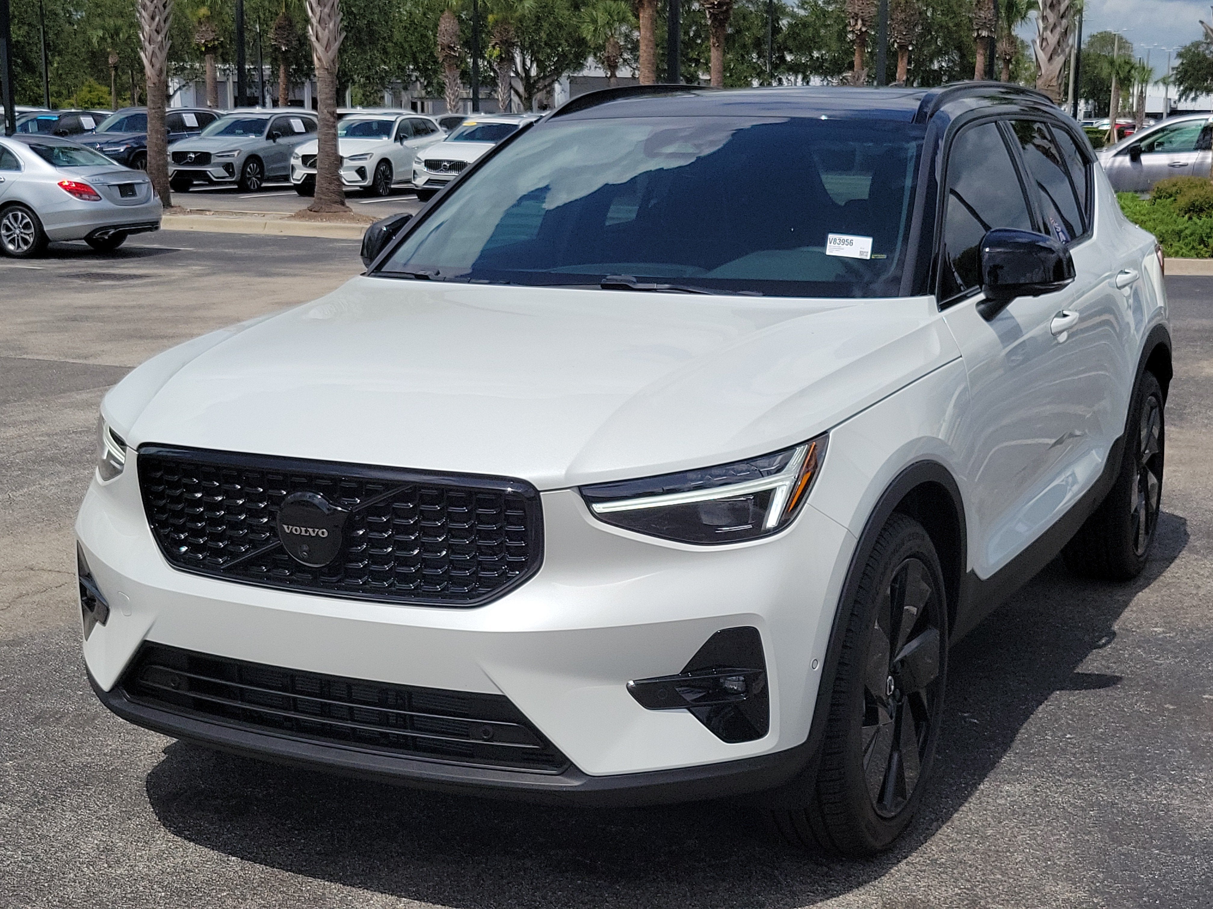 2026 Volvo XC40 Ultra Black Edition