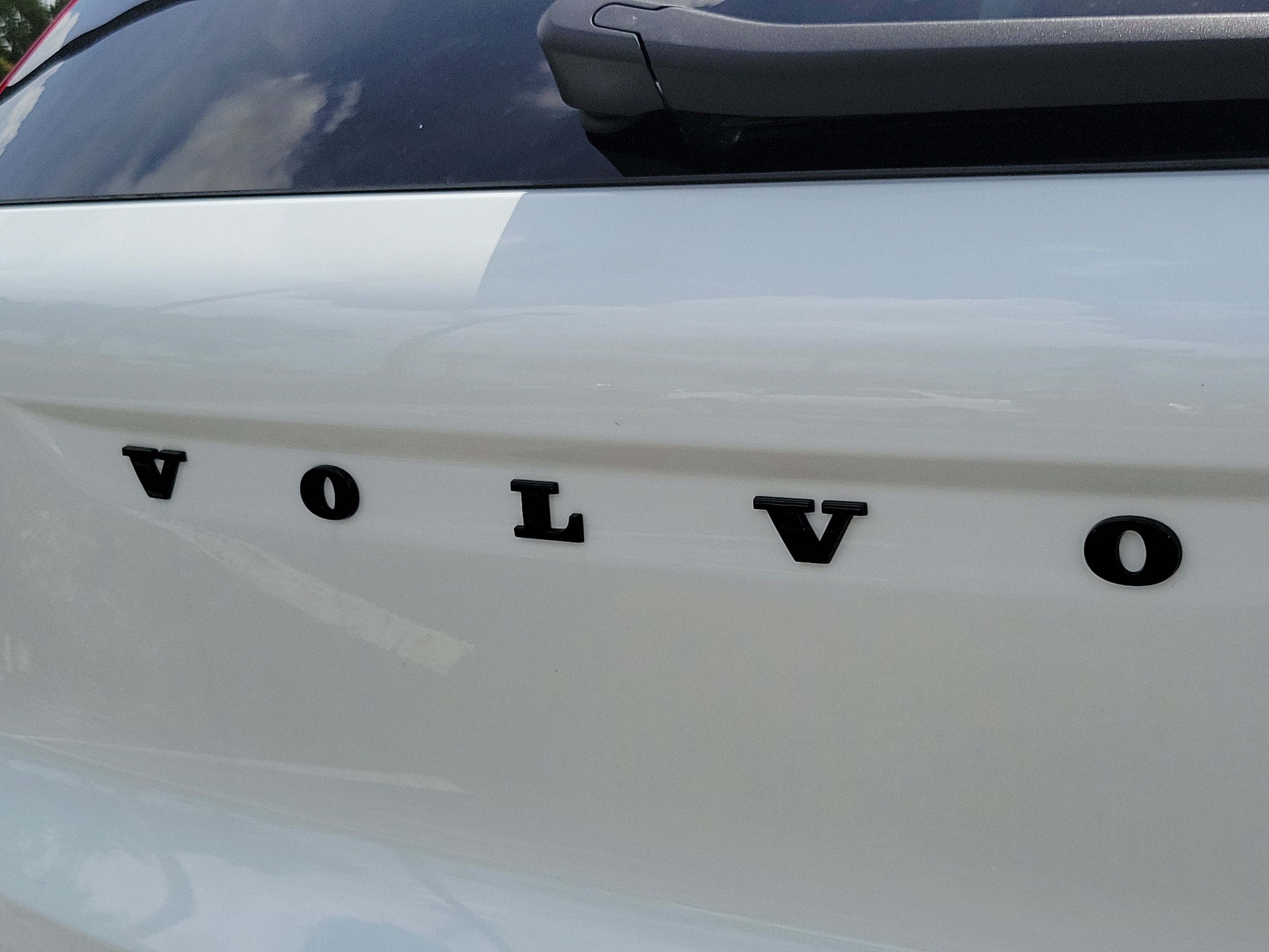 2026 Volvo XC40 Ultra Black Edition