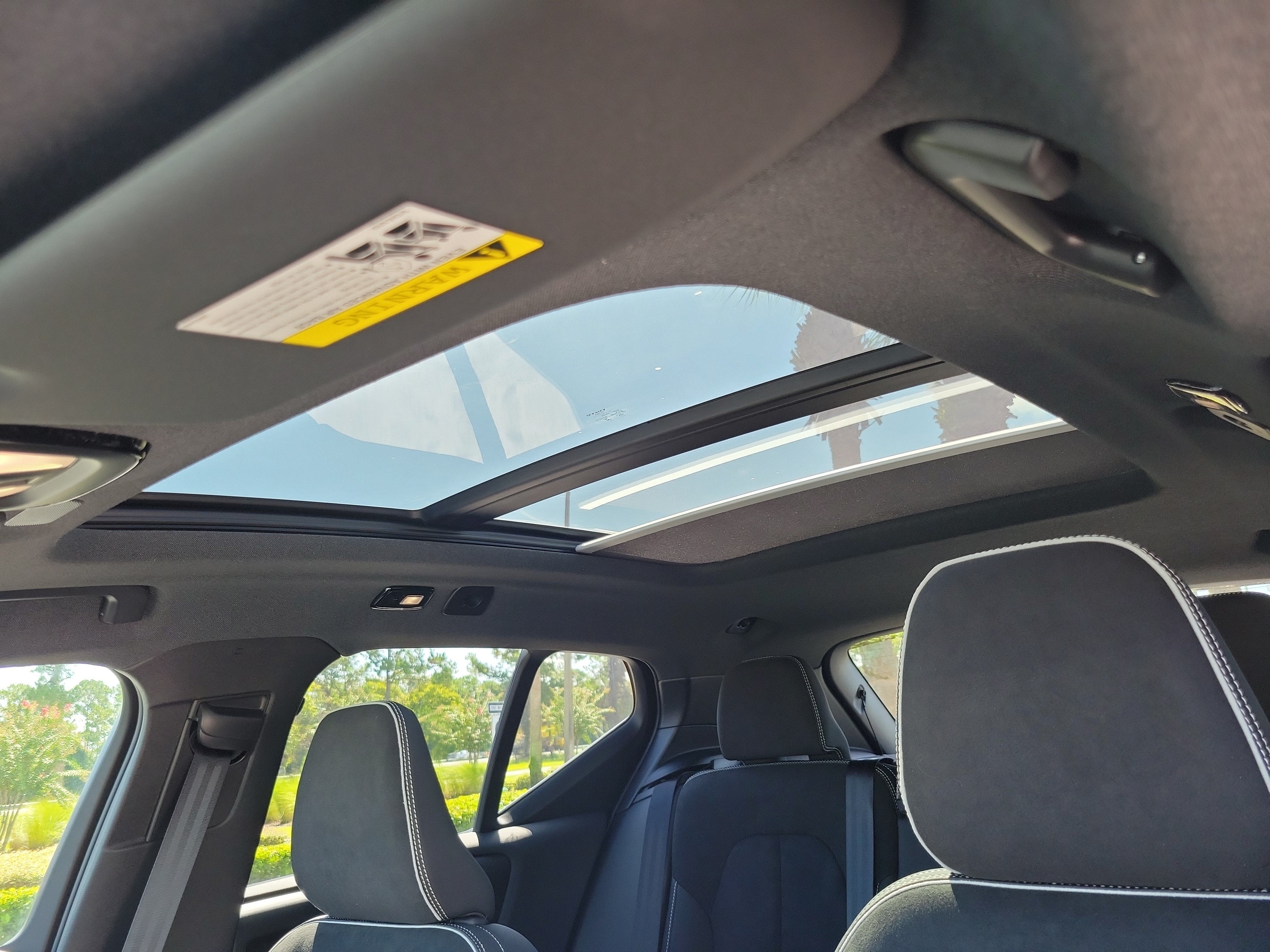 2026 Volvo XC40 Ultra Black Edition