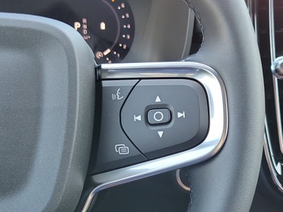 2026 Volvo XC40 Ultra Black Edition