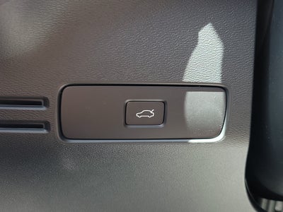2026 Volvo XC40 Ultra Black Edition