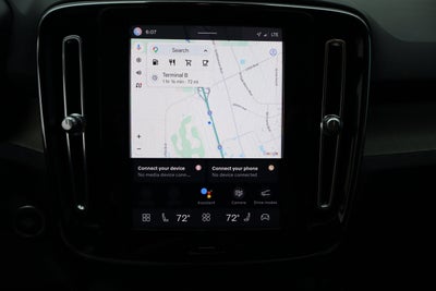 2023 Volvo XC40 Plus Bright Theme