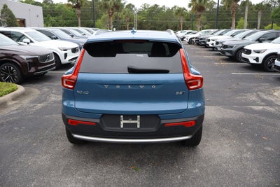2023 Volvo XC40 Plus Bright Theme