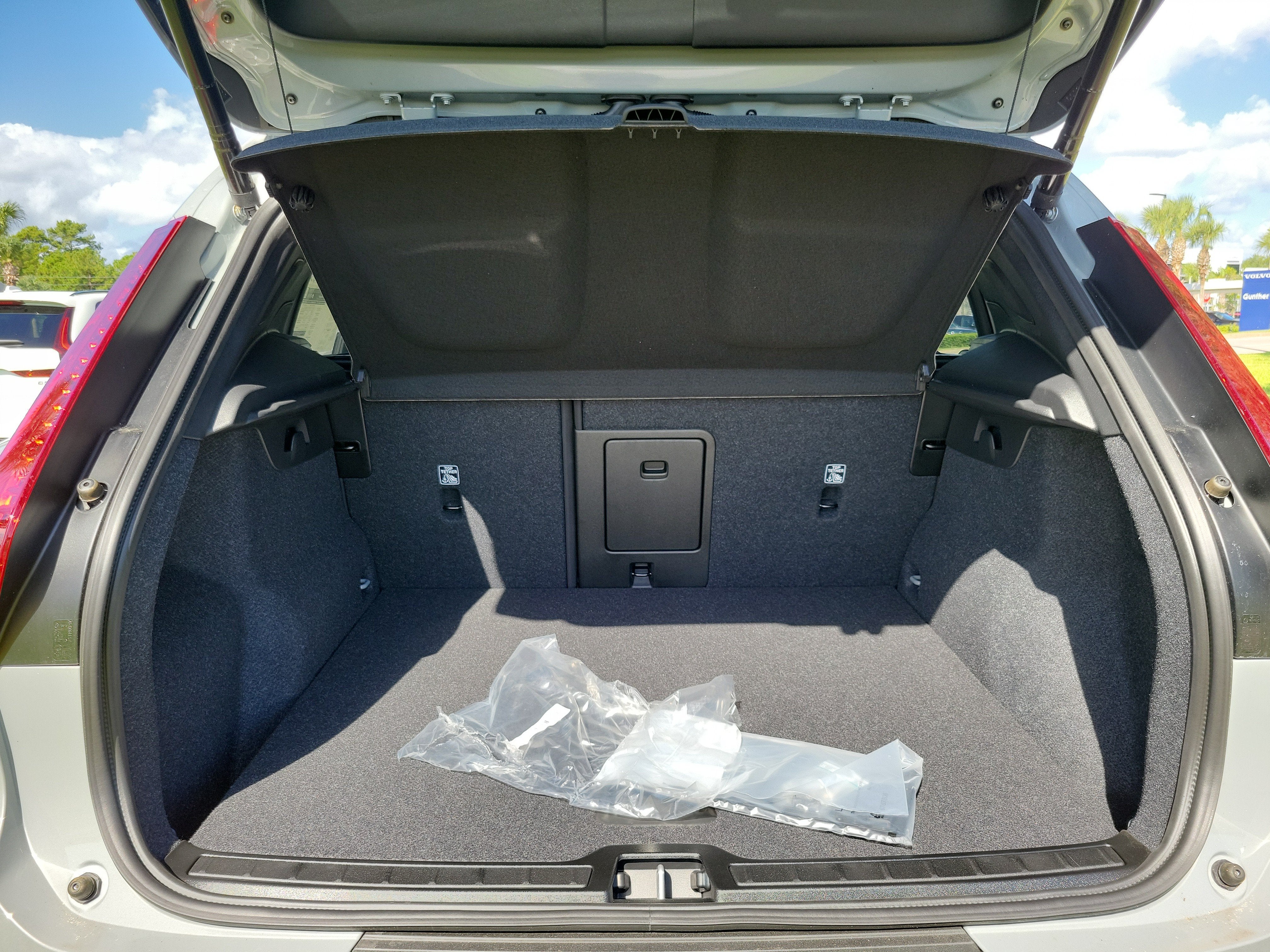 2026 Volvo XC40 Core