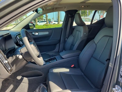 2026 Volvo XC40 Ultra