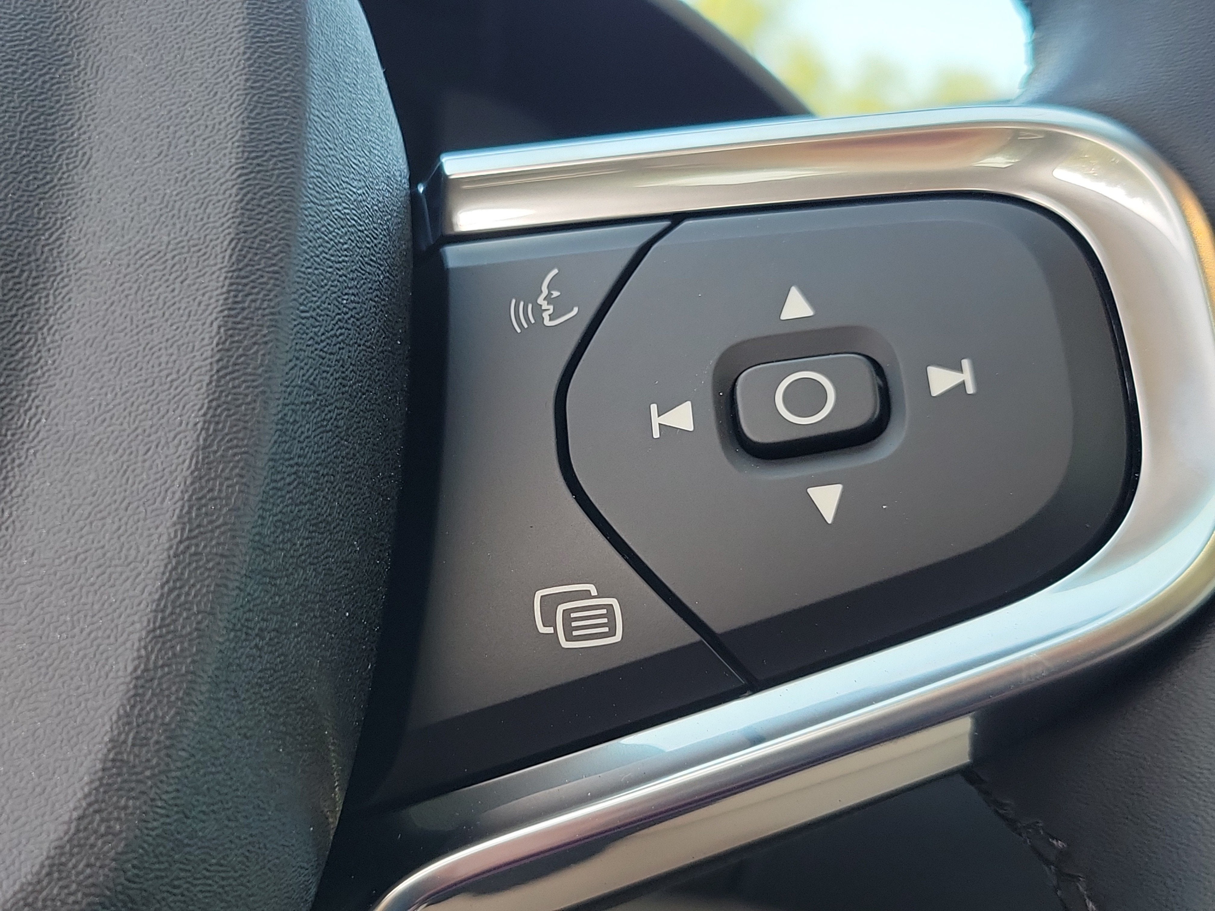 2026 Volvo XC40 Ultra