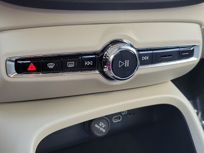 2026 Volvo XC40 Ultra