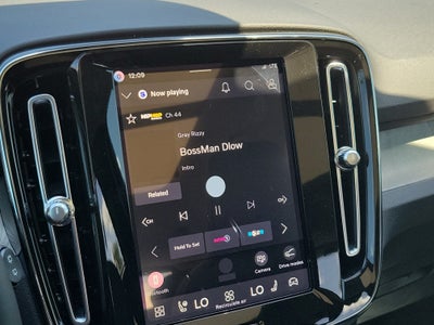 2026 Volvo XC40 Ultra