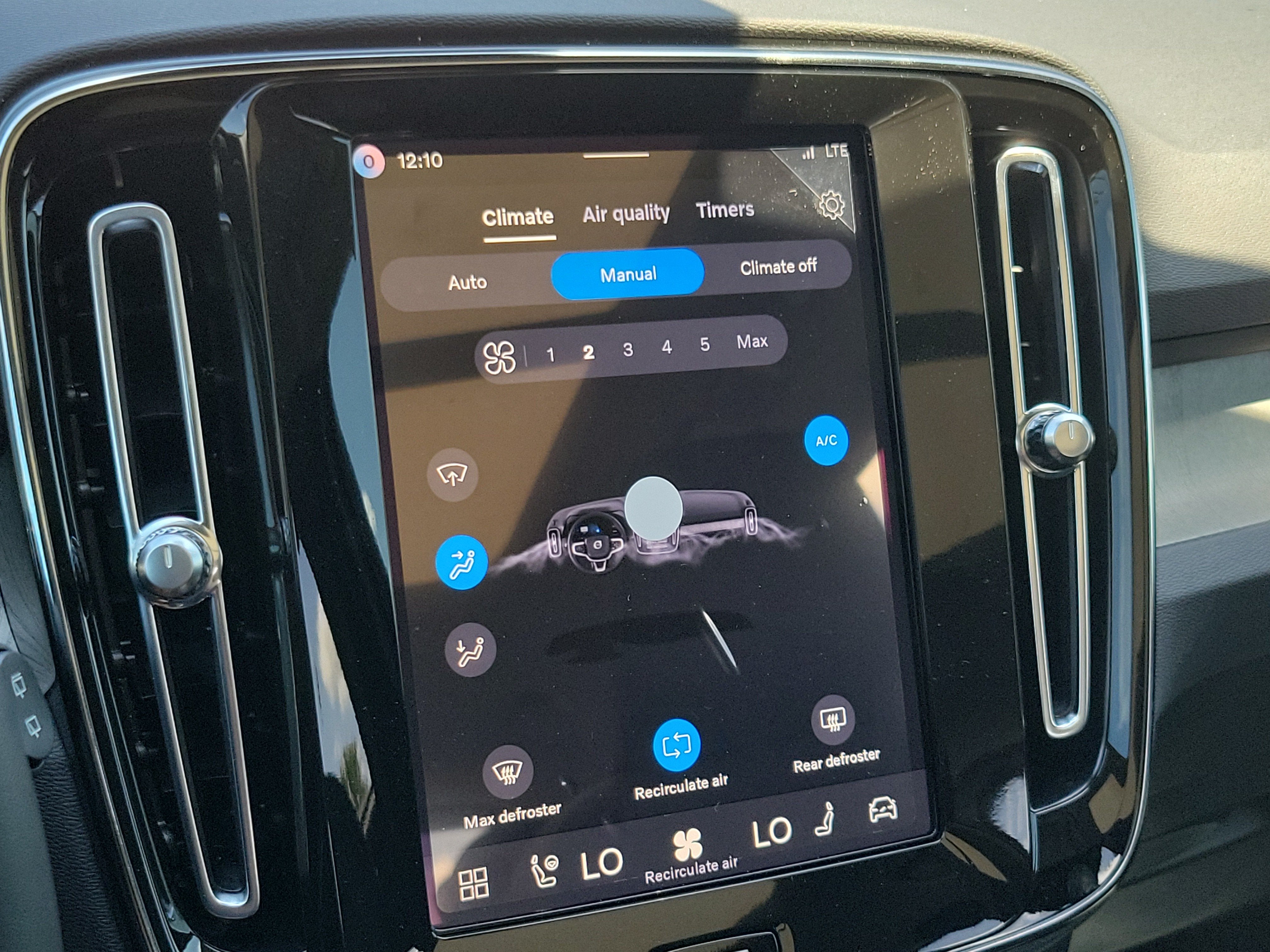 2026 Volvo XC40 Ultra