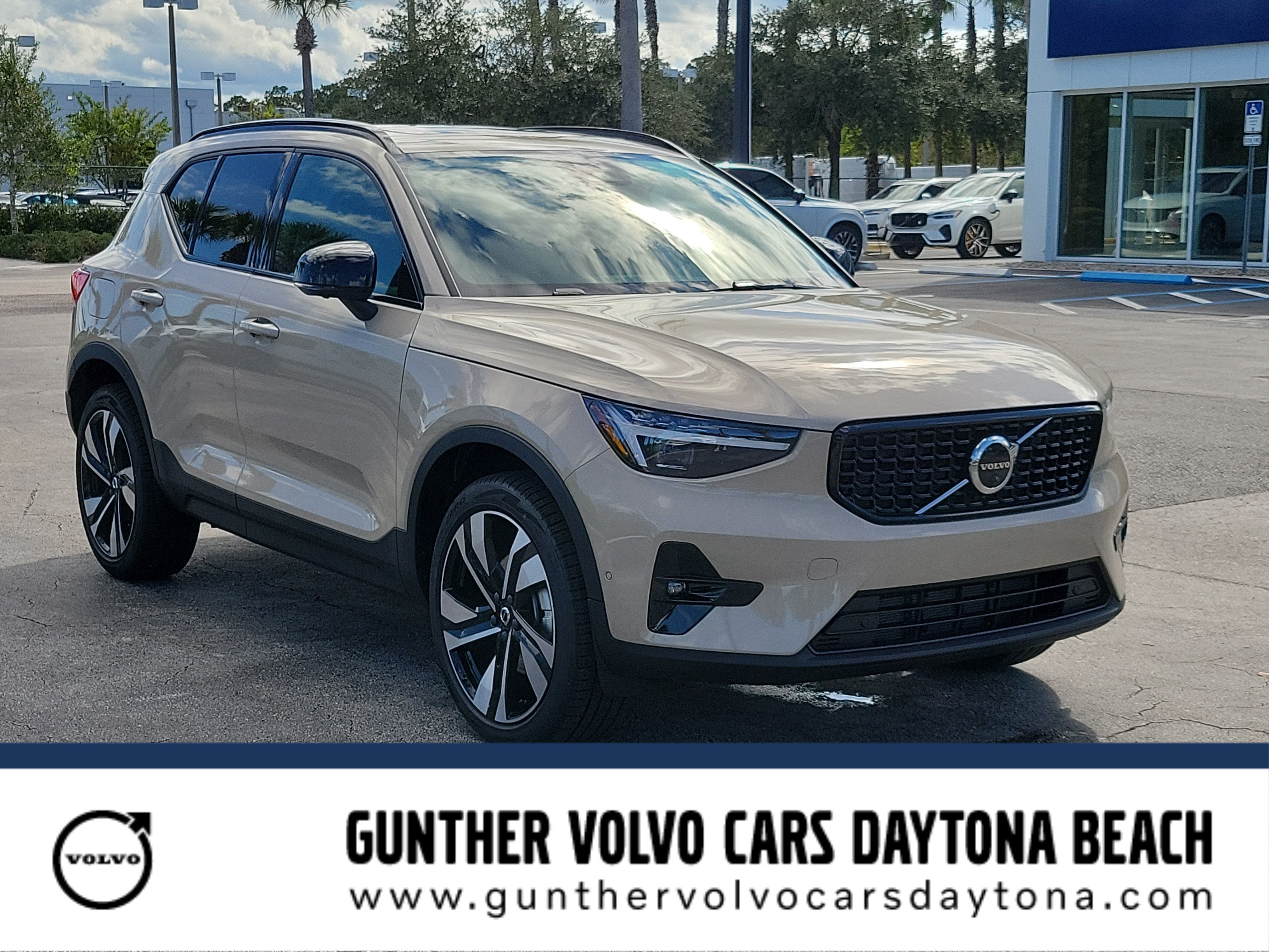 2026 Volvo XC40 Ultra