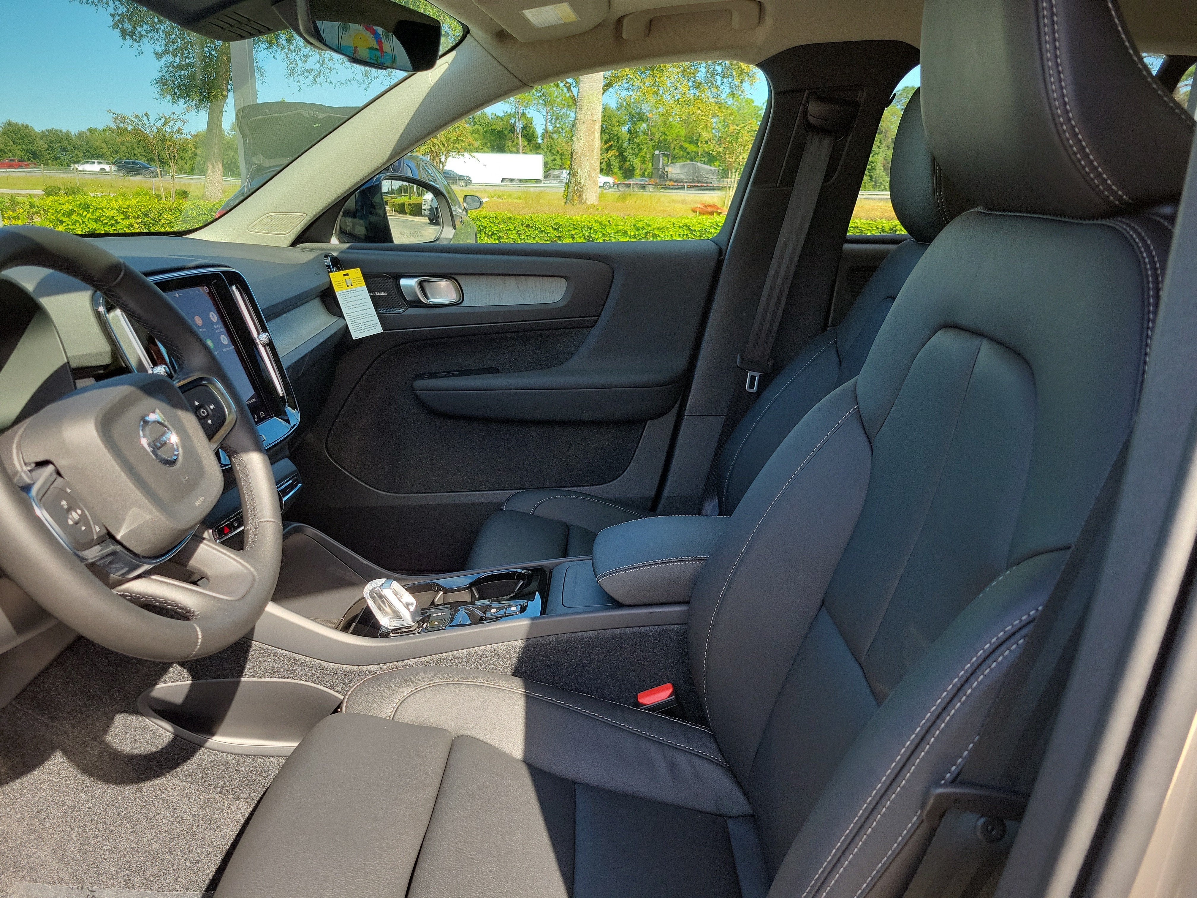 2026 Volvo XC40 Ultra