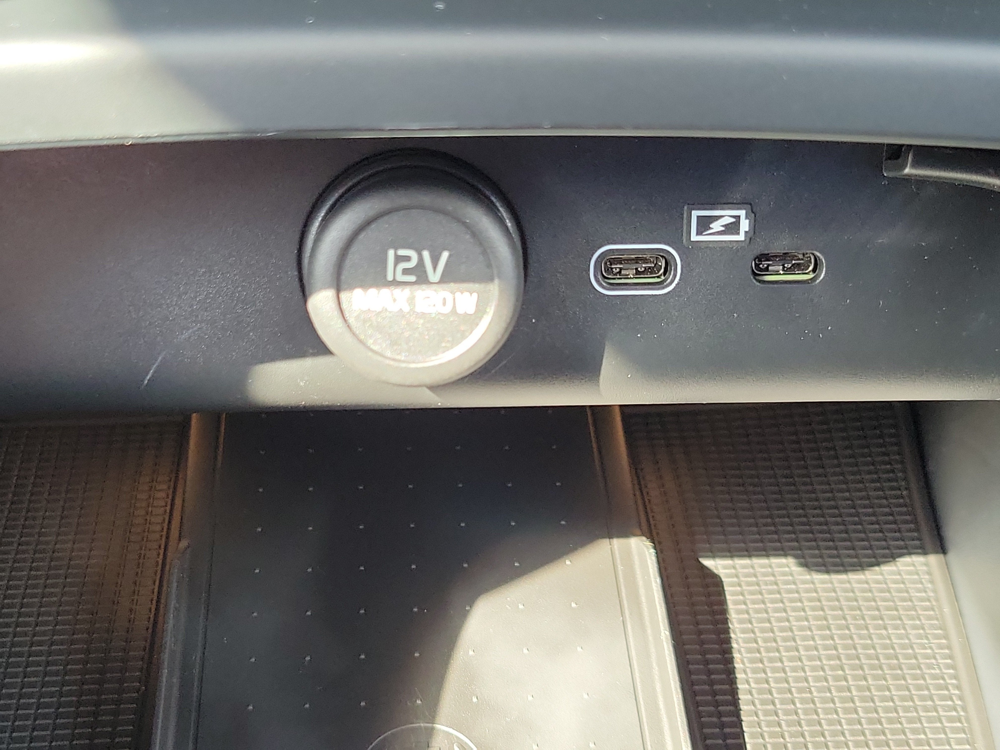 2026 Volvo XC40 Ultra