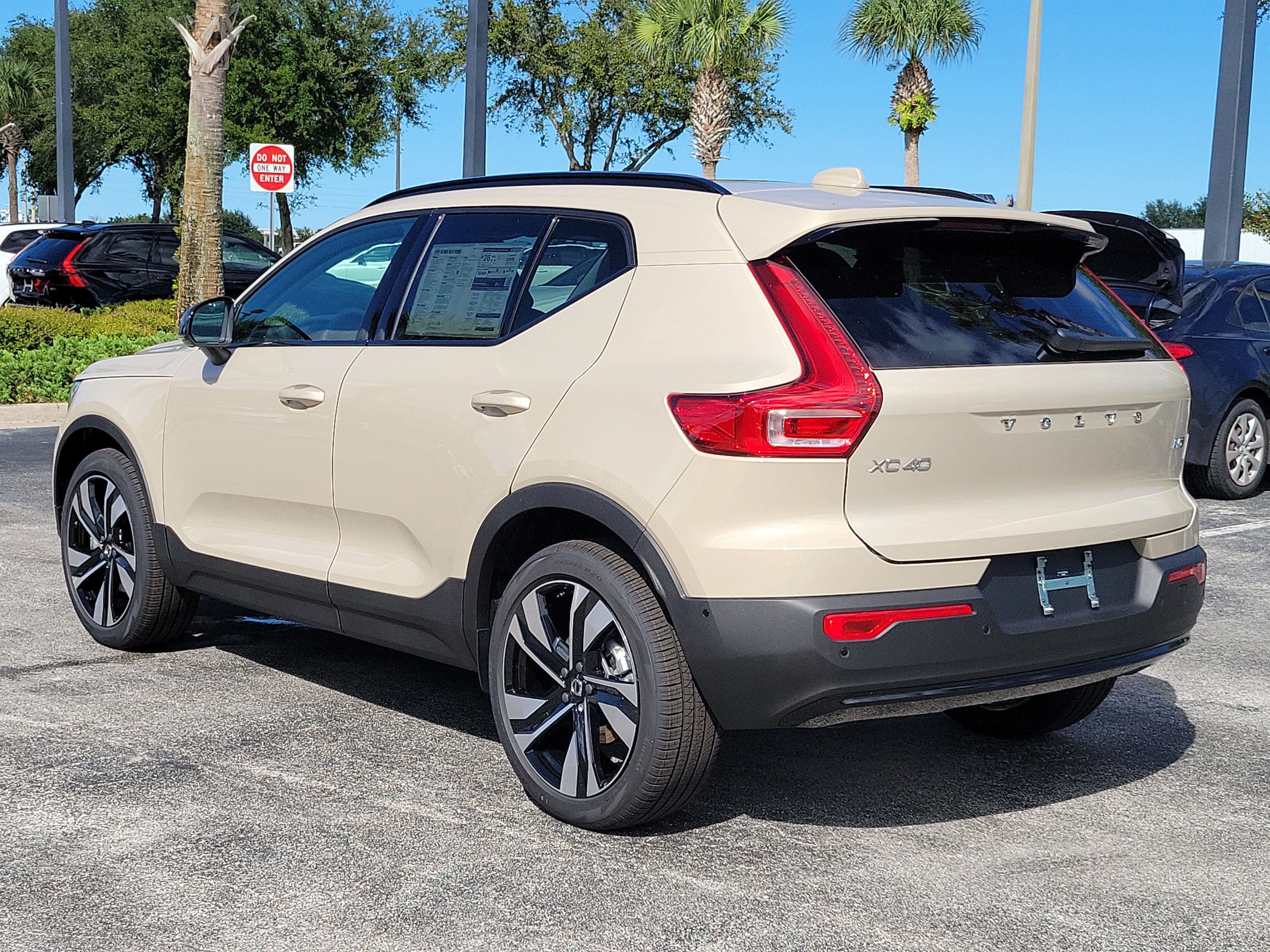 2026 Volvo XC40 Ultra