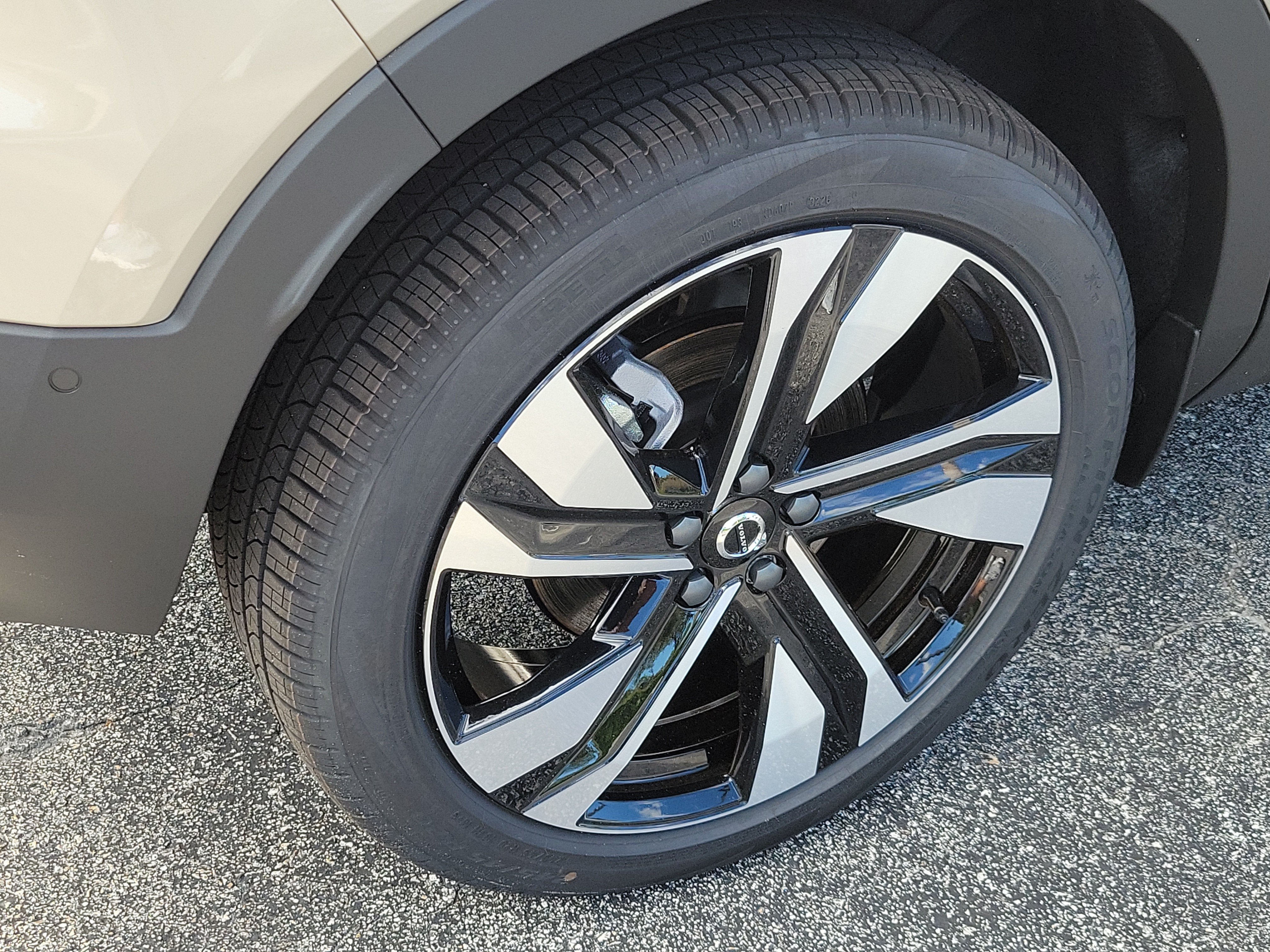 2026 Volvo XC40 Ultra