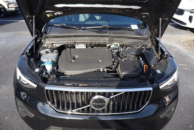 2023 Volvo XC40 Plus Bright Theme