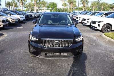 2023 Volvo XC40 Plus Bright Theme