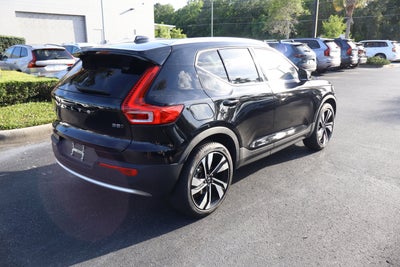 2023 Volvo XC40 Plus Bright Theme